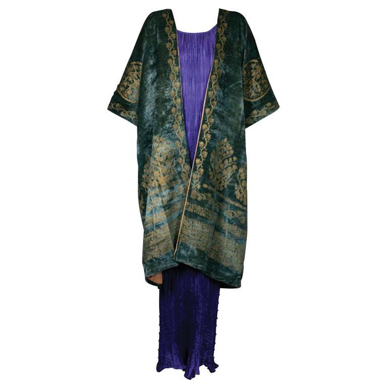 Mariano Fortuny Green Stencilled Velvet Long Coat For Sale