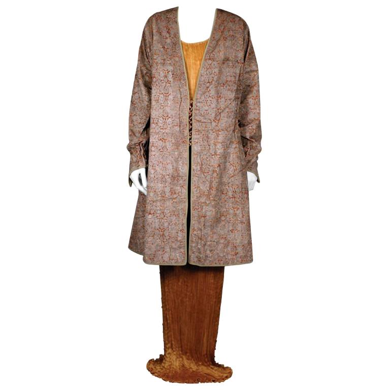 Mariano Fortuny Pink Stencilled Velvet Persian Style Coat For Sale