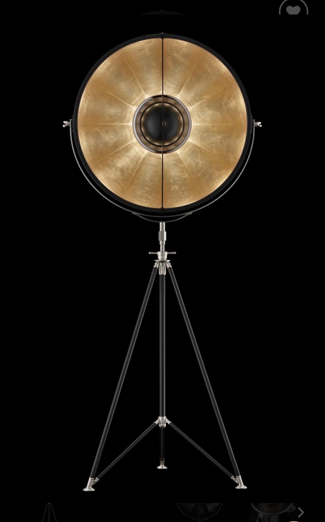 Mariano Fortuny loved to experiment with light, and was a famous inventor and stage lighting technician in his day. In fact his developments are still used in prestigious theatres around the world.

Fortuny® floor lamps are the result of that