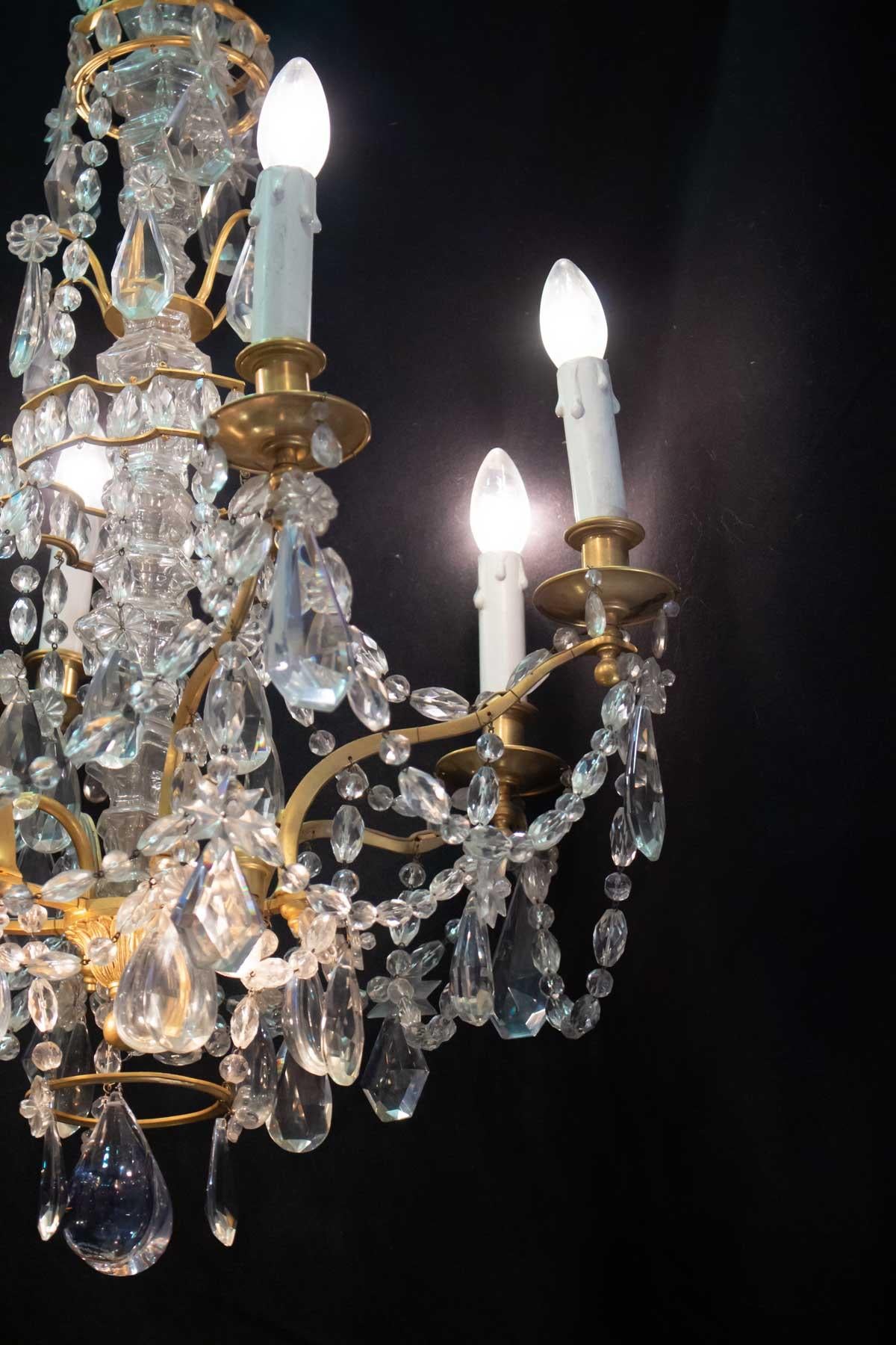 Marie Antoinette Kronleuchter:: 6 Lichterarme und 3 indirekte Lichter:: Bronze vergoldet (Französisch)