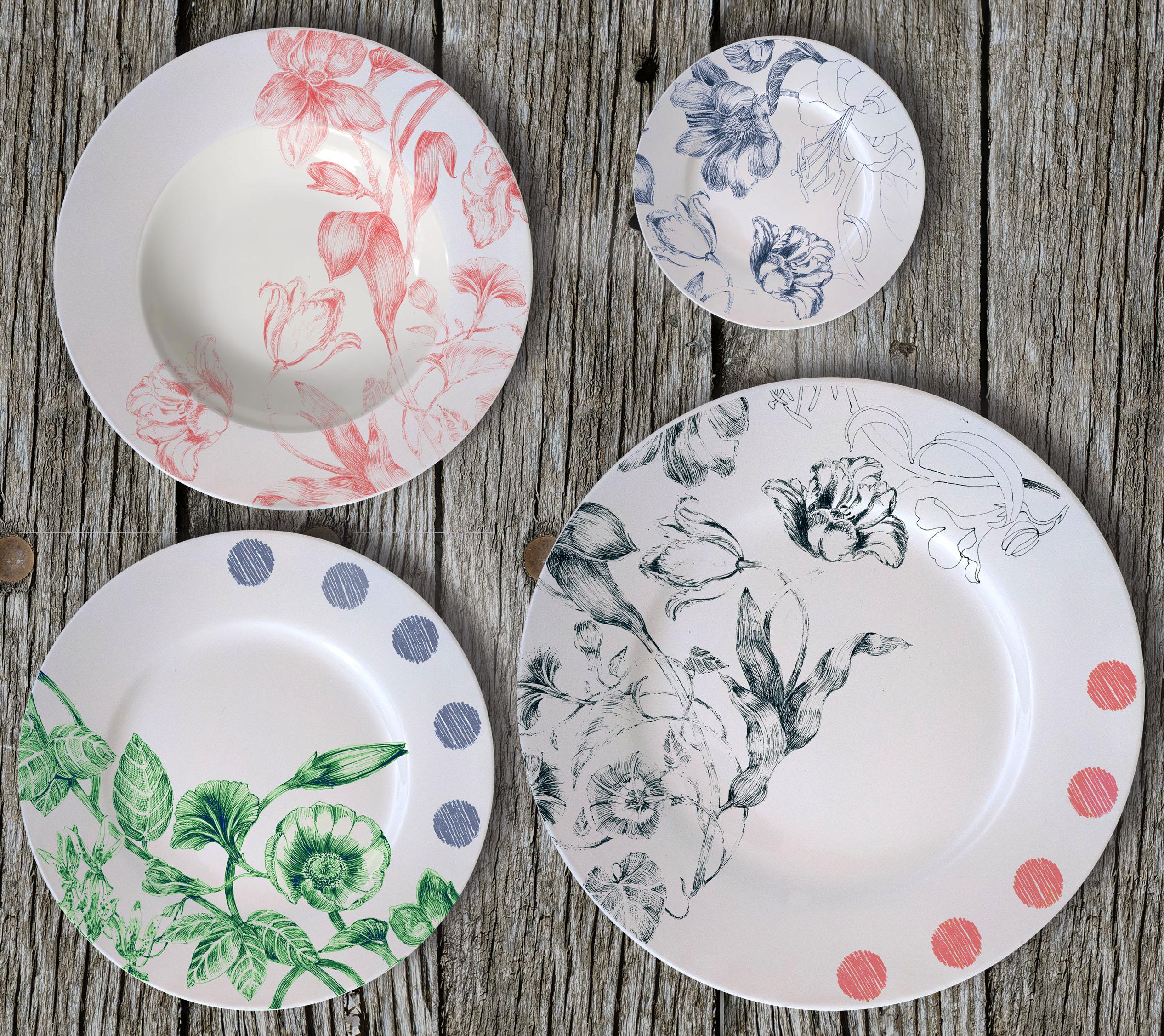 Italian Marie Antoinette, Contemporary Porcelain Bread Plates Set with Floral Design For Sale