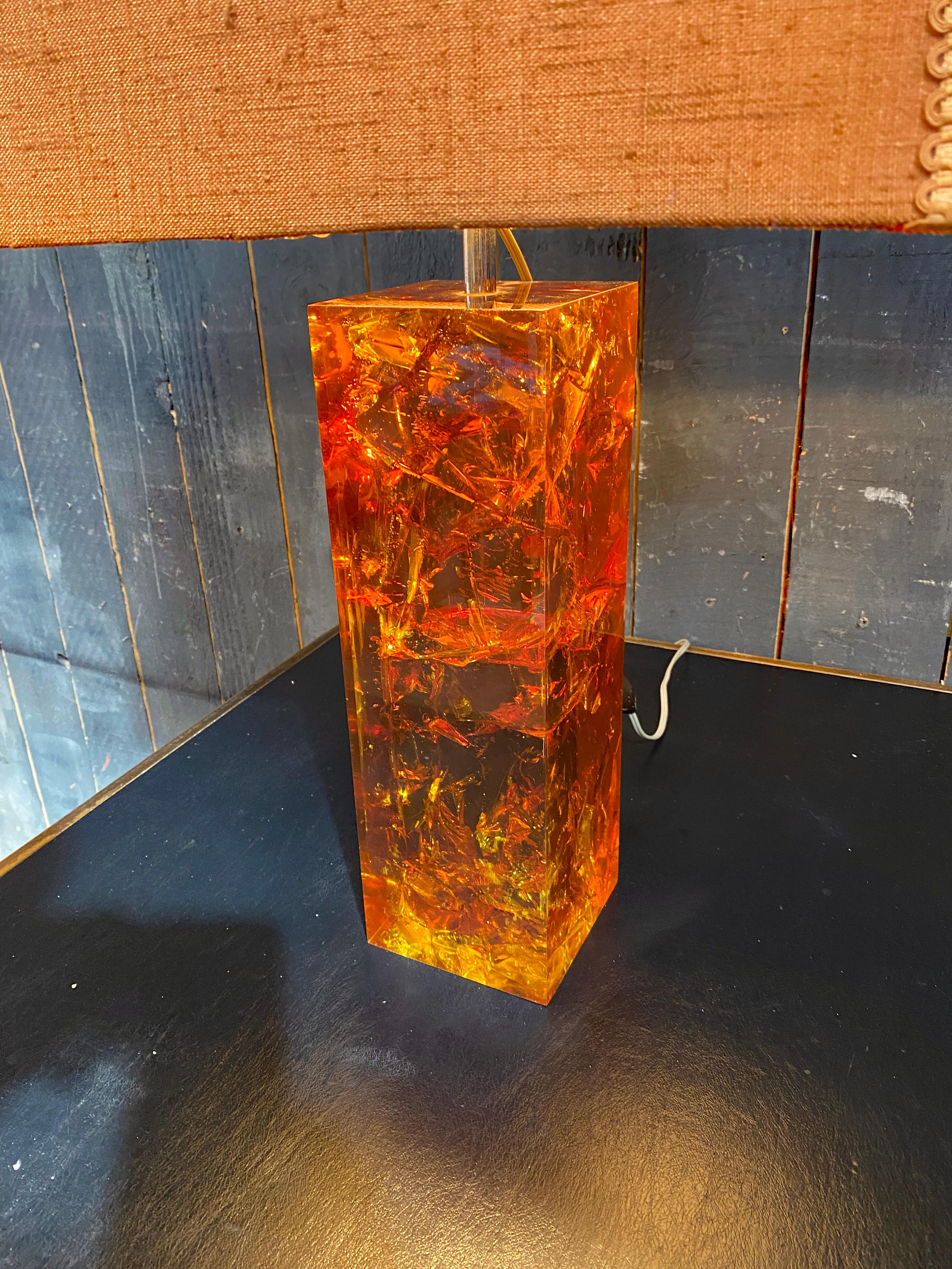 Late 20th Century Marie-Claude de Fouquières (born in 1937) table lamp in fractal resin For Sale