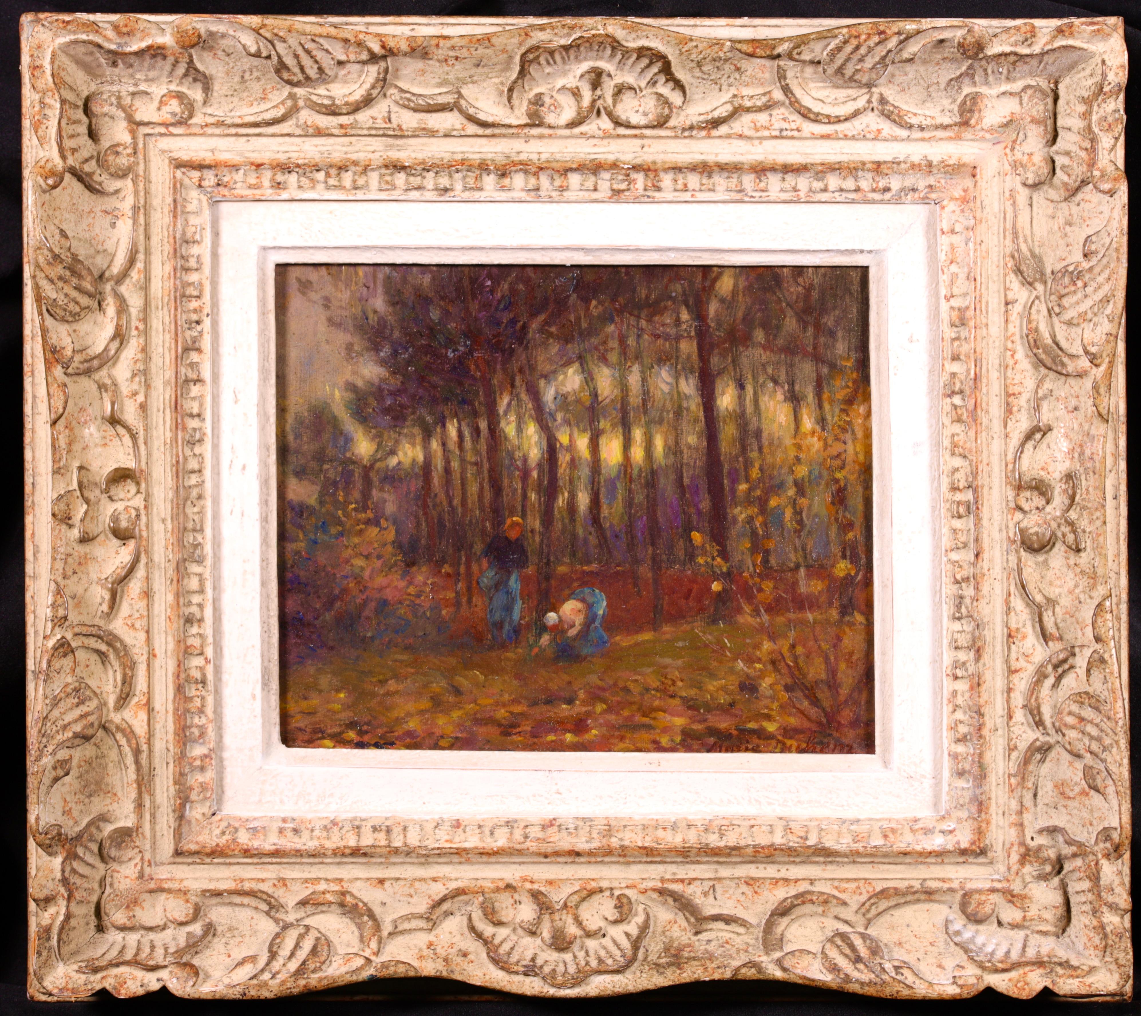 Huile sur panneau signée vers 1910 par la peintre impressionniste française Marie Duhem. L'œuvre représente deux femmes ramassant des légumes à côté d'un bois en automne. Le soleil jaunit en se couchant derrière les arbres. 

Signature :
Signé en