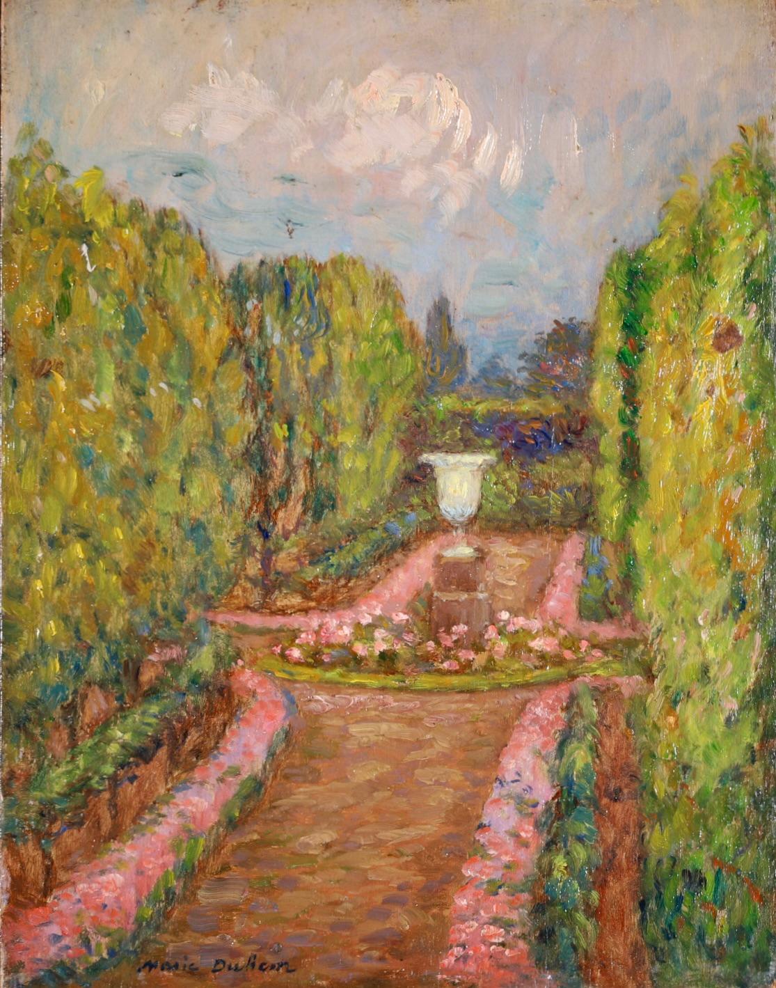 Paysage de jardin impressionniste, huile sur panneau, vers 1902, de la peintre française Marie Duhem. L'œuvre représente une jardinière blanche ornée au centre d'une allée de jardin. Les chemins sont bordés de parterres de fleurs roses et de haies