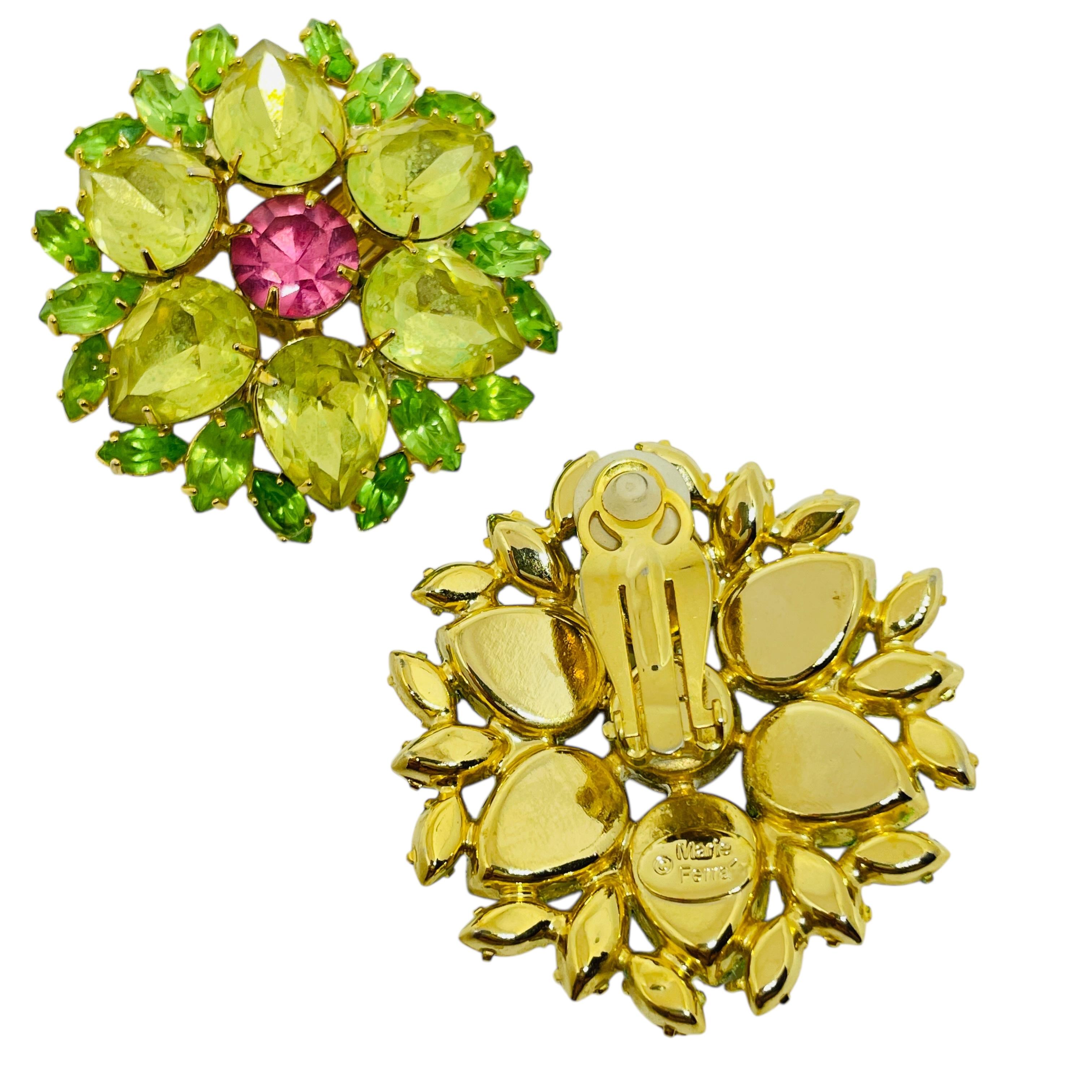 Orecchini a clip firmati MARIE FERRA in vetro dorato d'epoca con fiori di design In condizioni buone in vendita a Palos Hills, IL