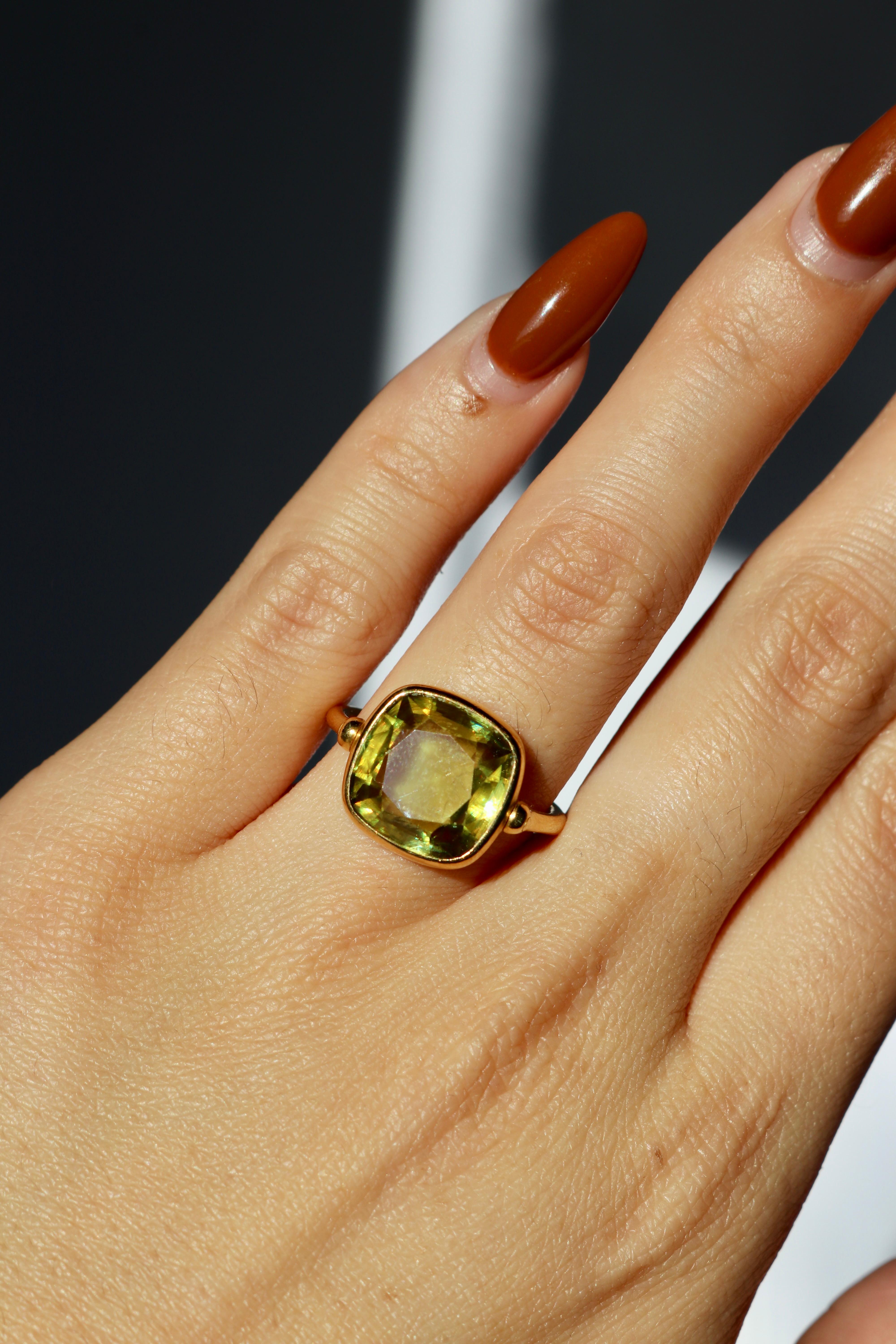 Marie-Hélène de Taillac Französisch Sphene 22k Gelbgold Swivel Ring 2