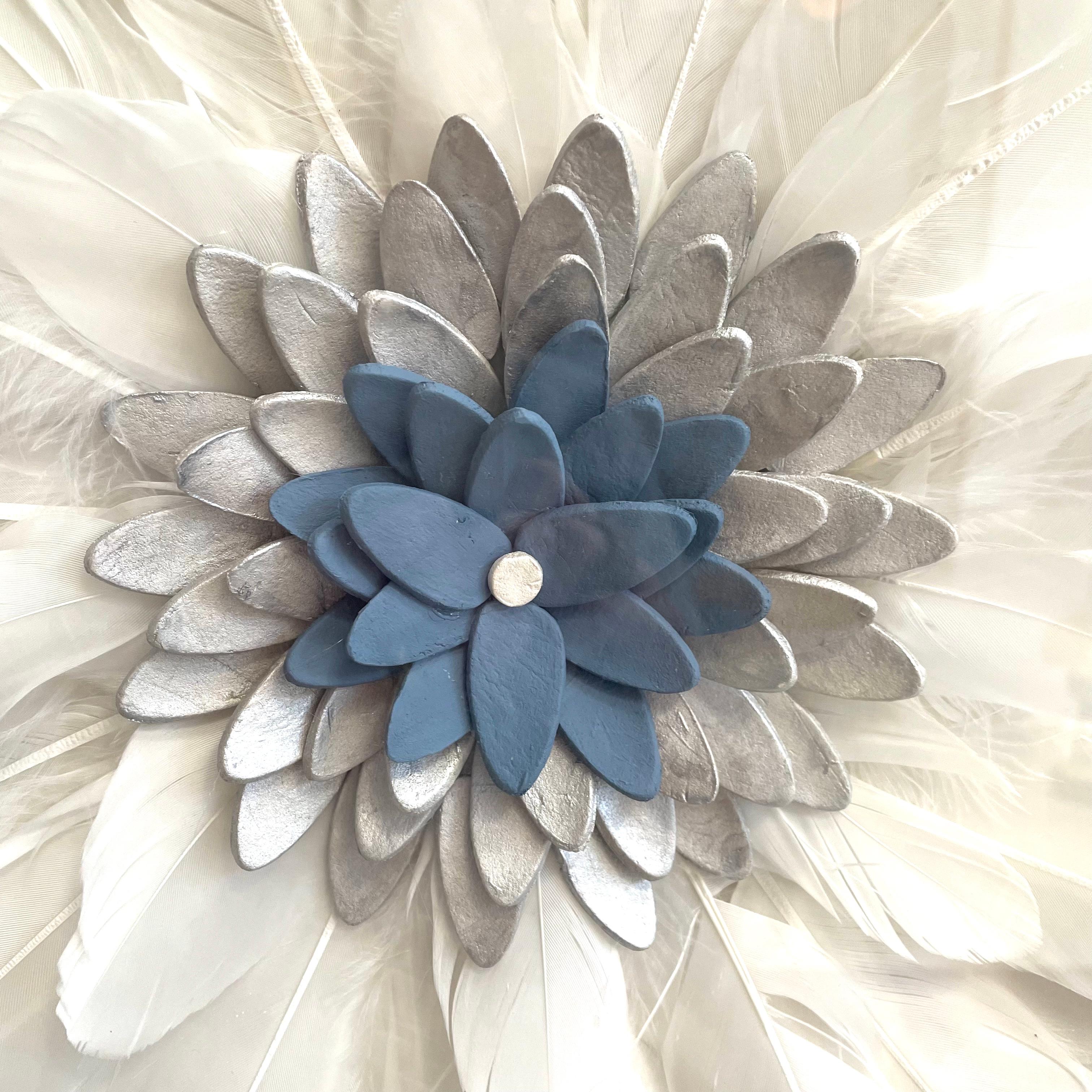 Feuille Flores 3D composition florale inspirée de la nature en forme de plume, argile dans une boîte en plexiglas en vente 2