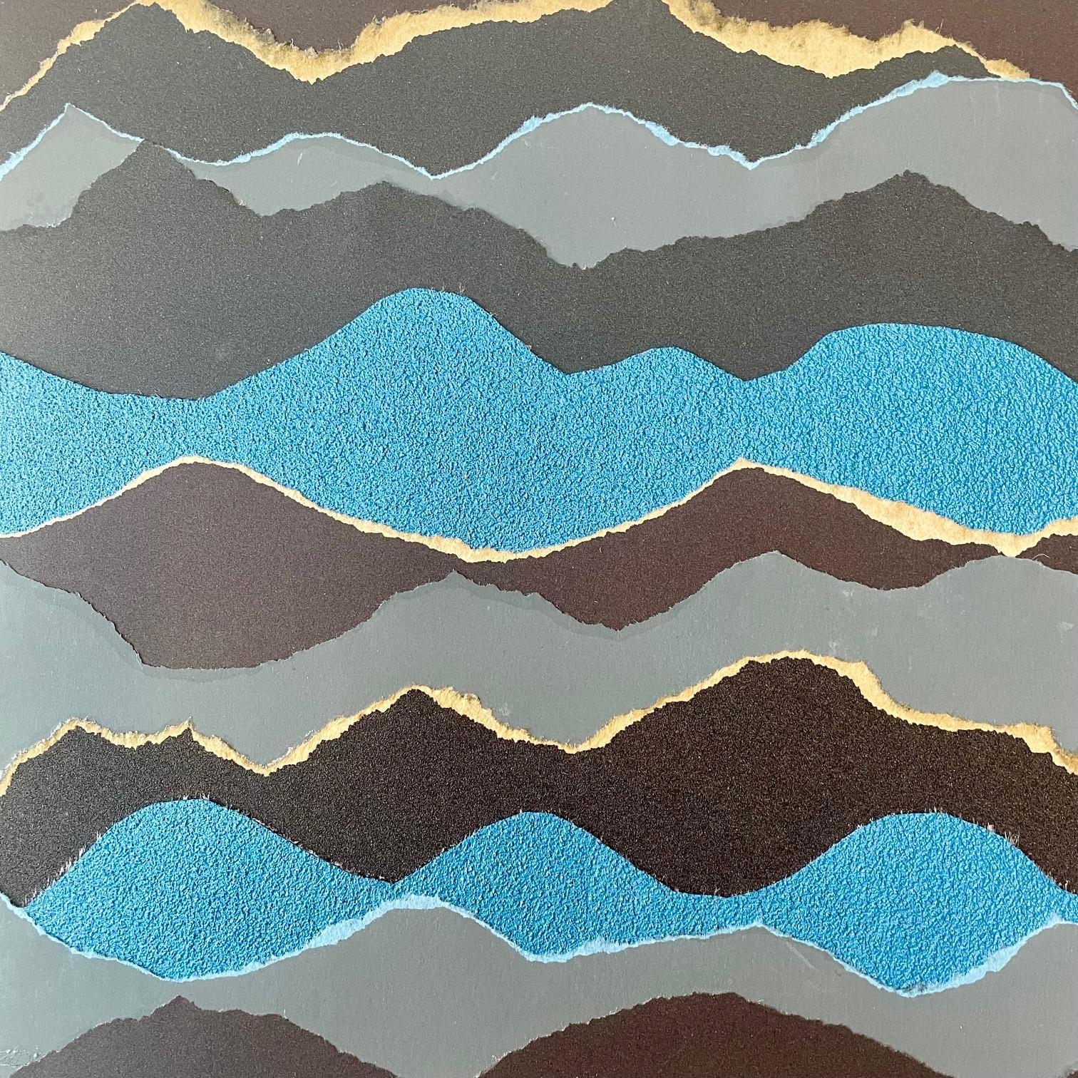 Fluctus 1  - Blau grau schwarz abstrakte Meereslandschaft Papier Collage auf Holzbrett (Zeitgenössisch), Art, von Marie Laforey