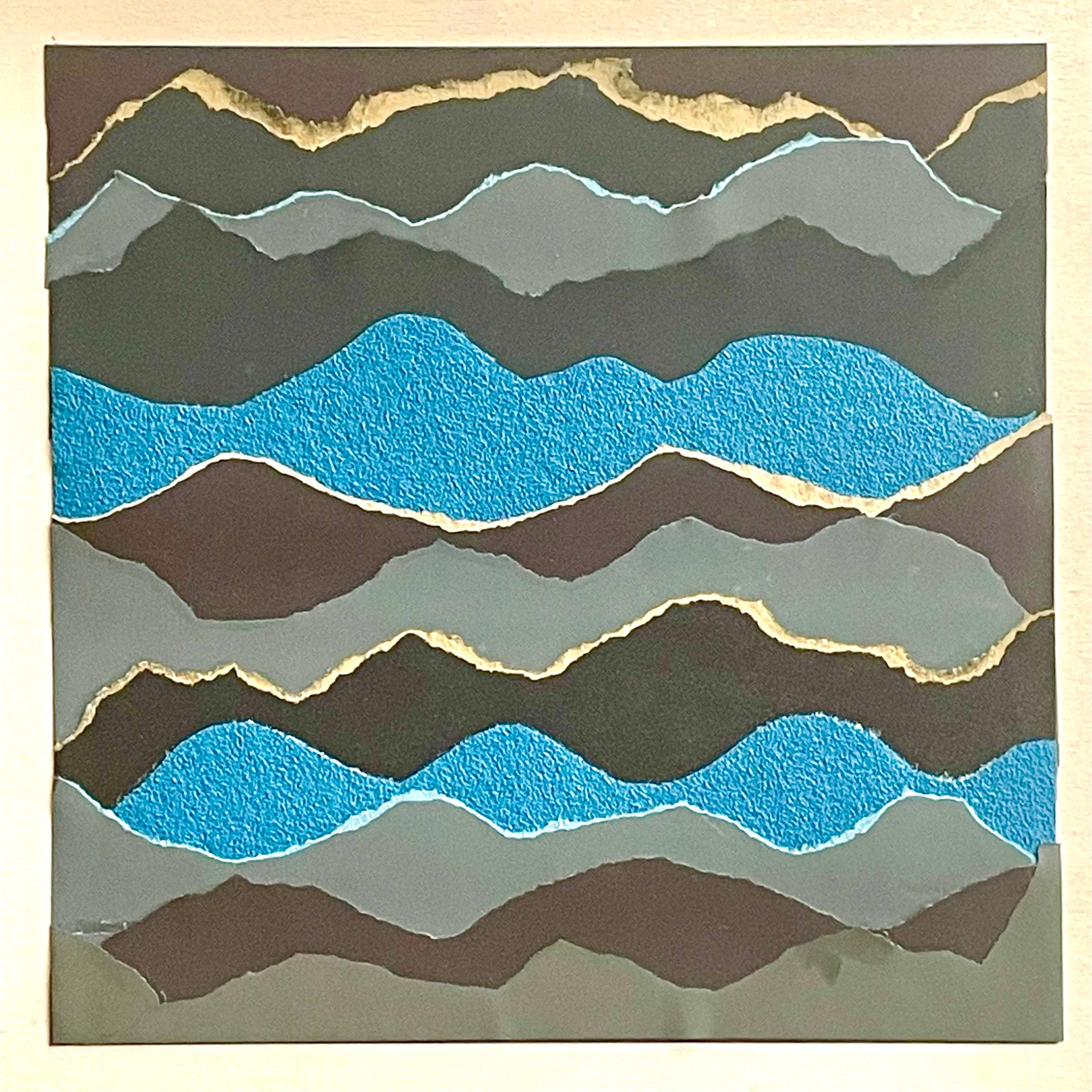 Fluctus 1  - Collage papier sur panneau de bois d'un paysage marin abstrait bleu gris noir