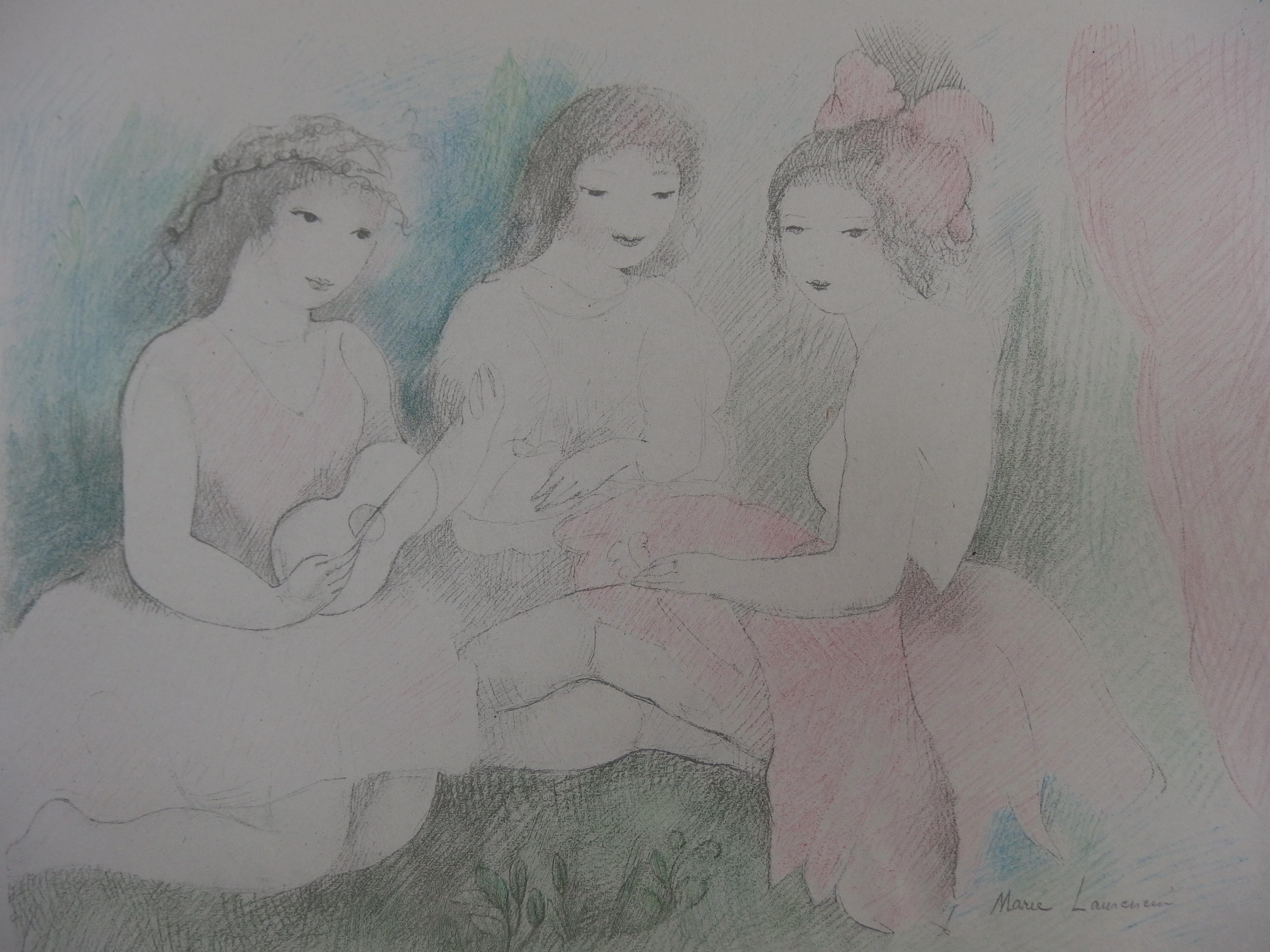 three girls drawing