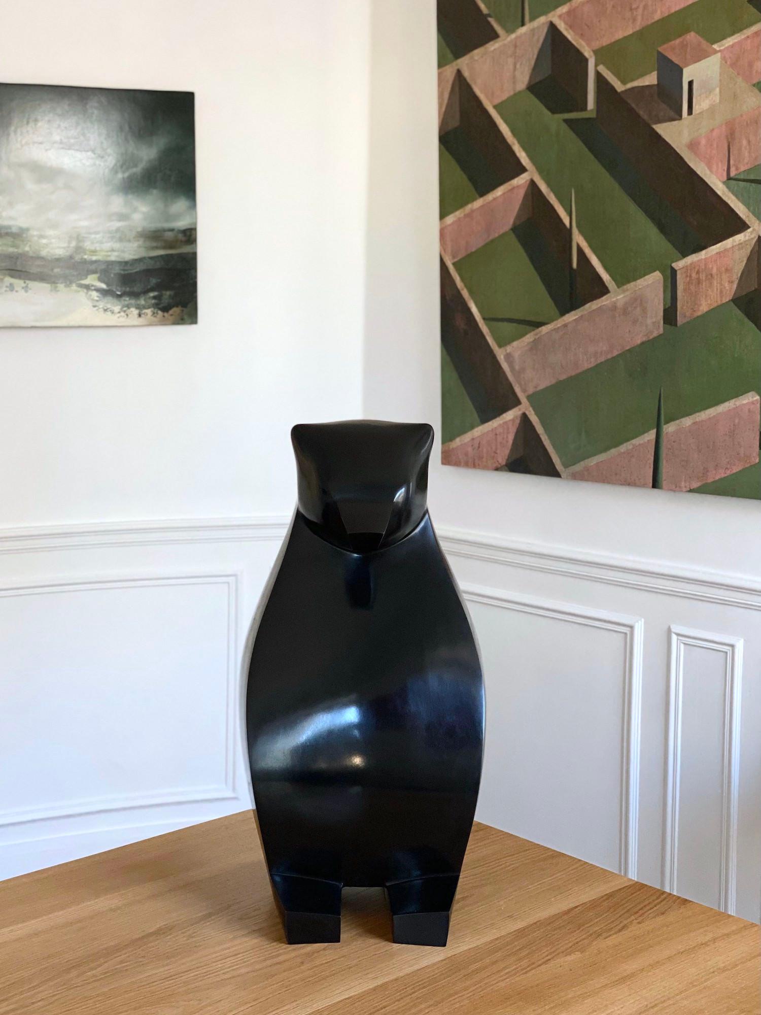 Baloo de Marie Louise Sorbac  Sculpture animalière en bronze, ours, tons foncés en vente 5