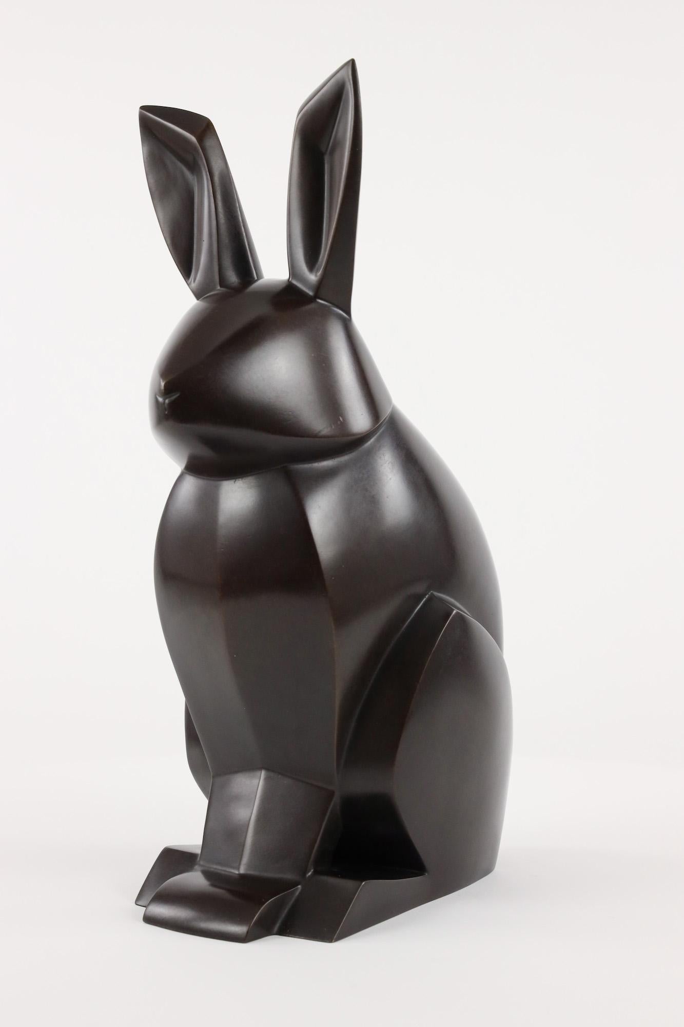 Ernest by Marie Louise Sorbac - Sculpture animalière en bronze, lapin, noir, lisse 7