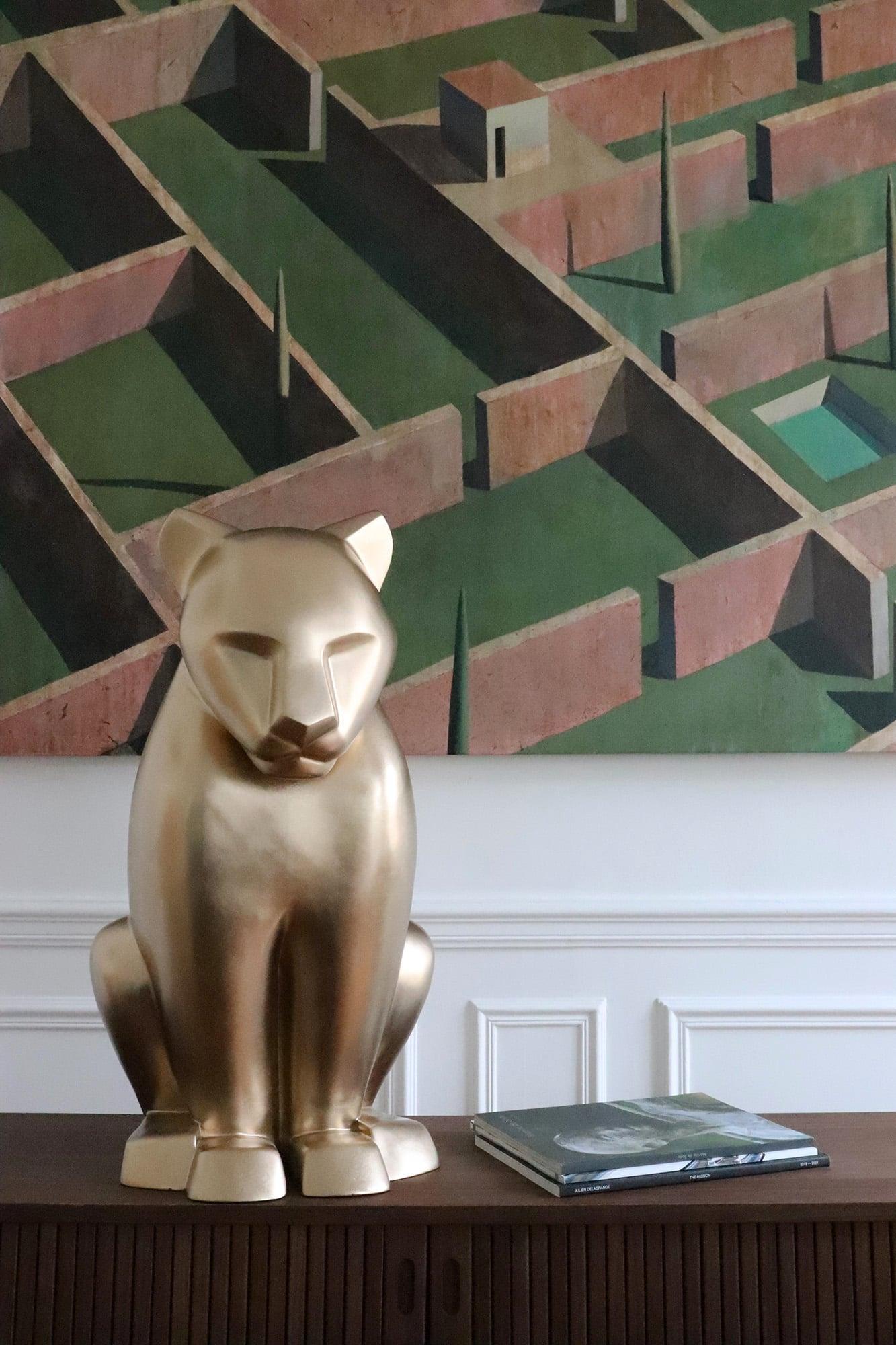 Leona di Marie Louise Sorbac - Scultura animale in bronzo, leonessa, colore nero in vendita 11