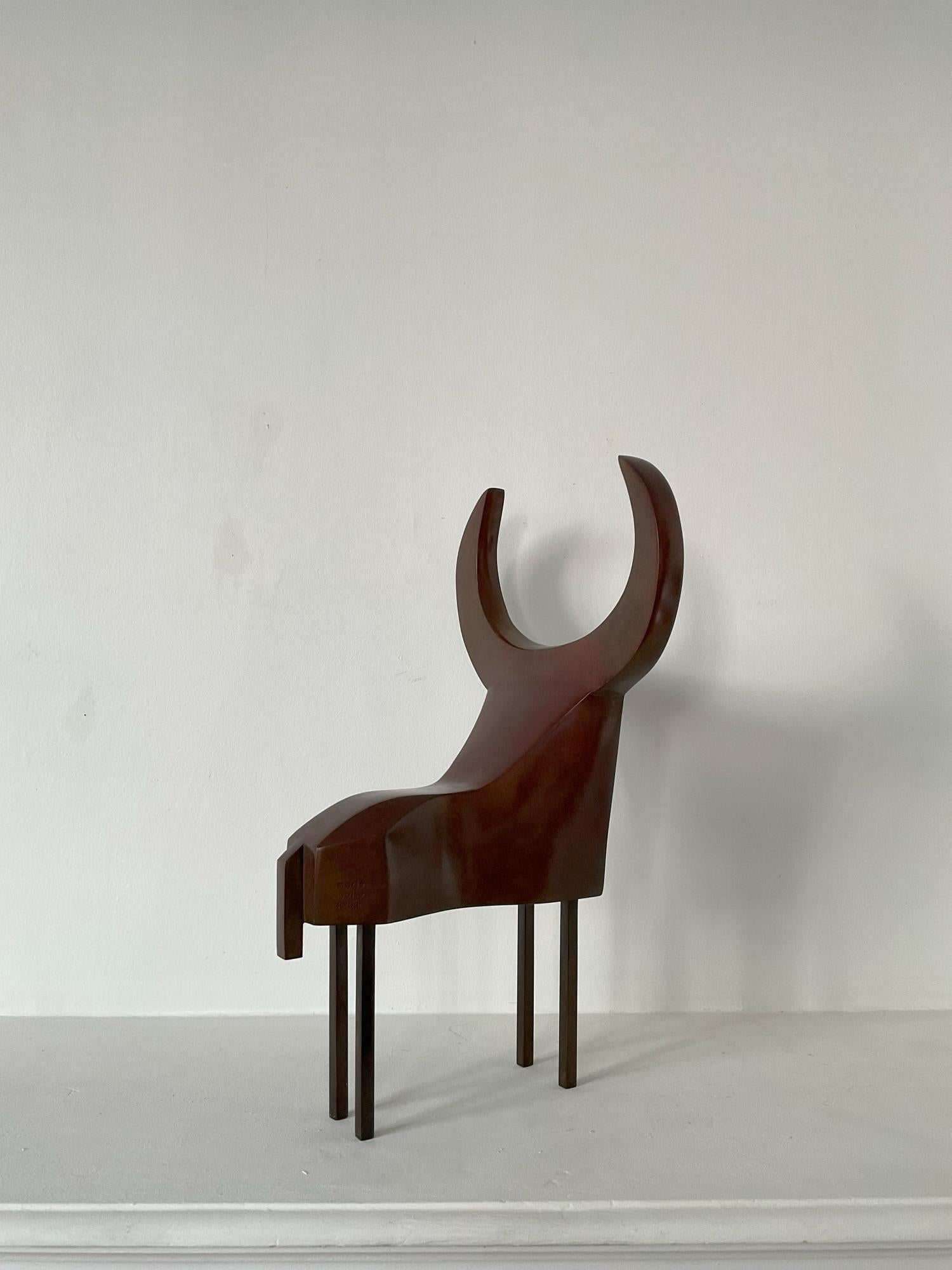 Macho de Marie Louise Sorbac - Sculpture contemporaine en bronze, taureau géométrique en vente 8