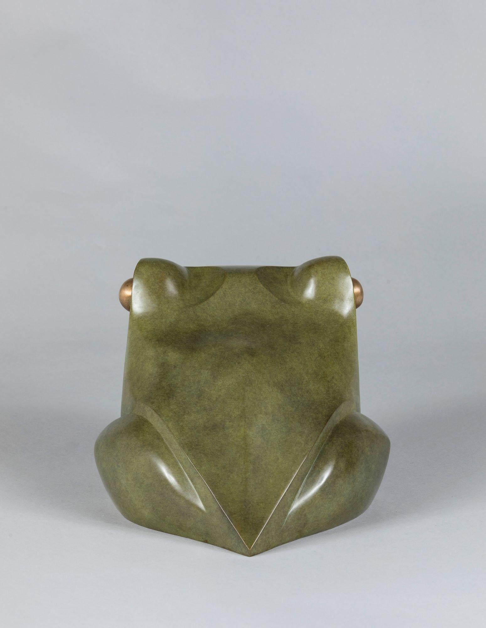 Mafalda by Marie Louise Sorbac -  Bronze animal sculpture, frog, green colour For Sale 4