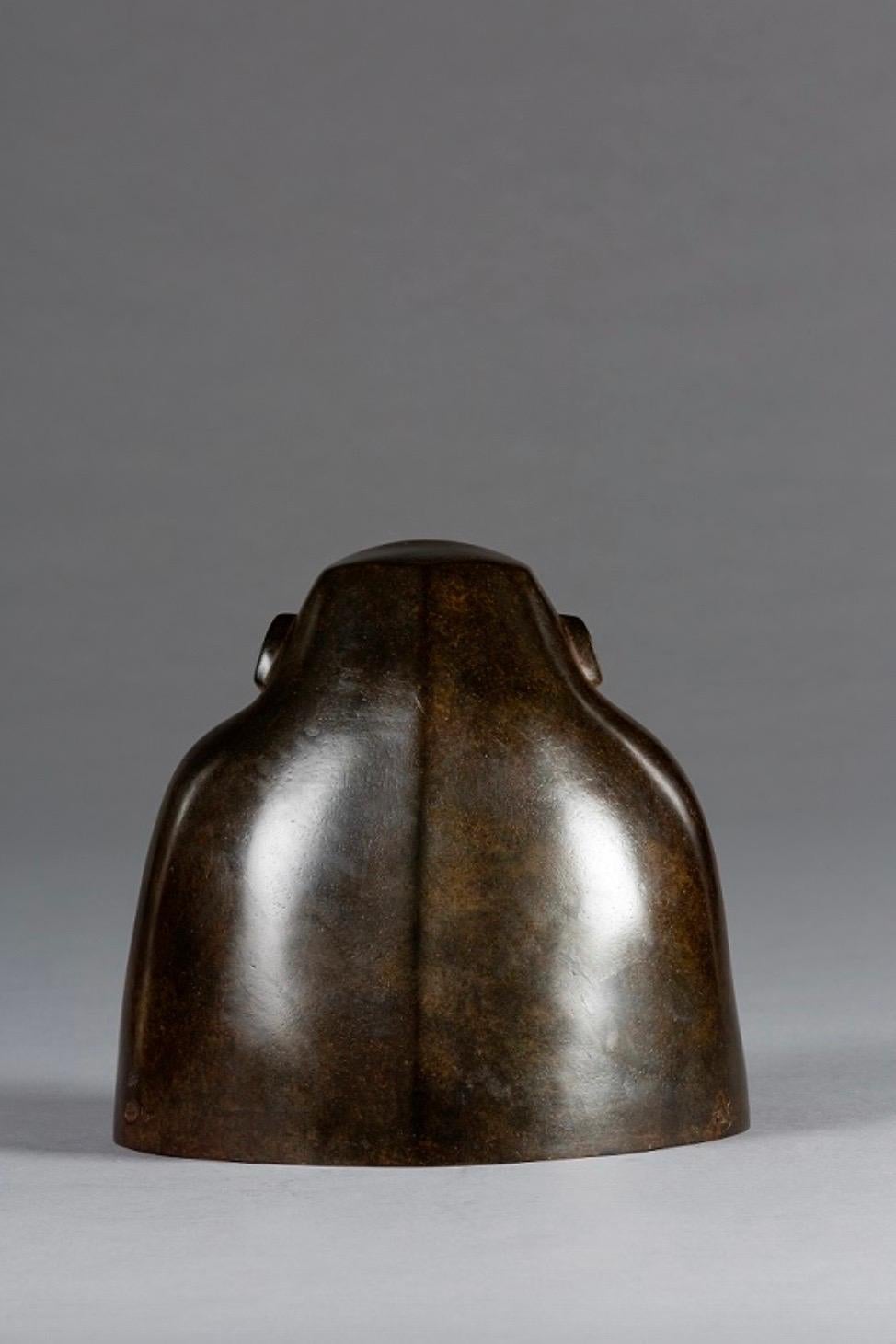 Oscar by Marie Louise Sorbac - Bronze animal sculpture, Bonobo monkey, golden For Sale 4