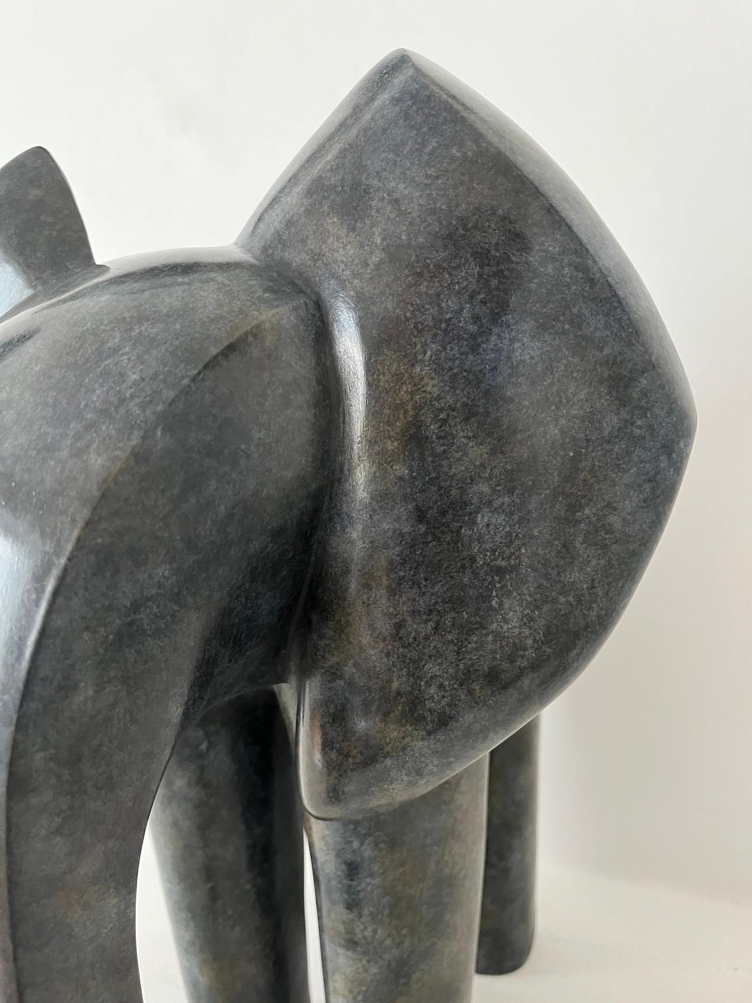 Aentin par Marie Louise Sorbac - Sculpture animalière en bronze, éléphant en vente 9