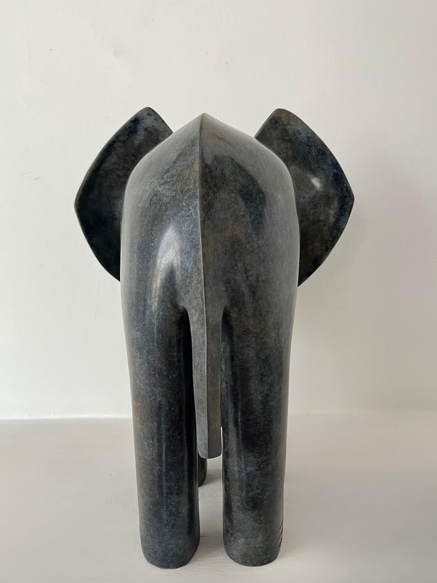 Aentin par Marie Louise Sorbac - Sculpture animalière en bronze, éléphant en vente 13