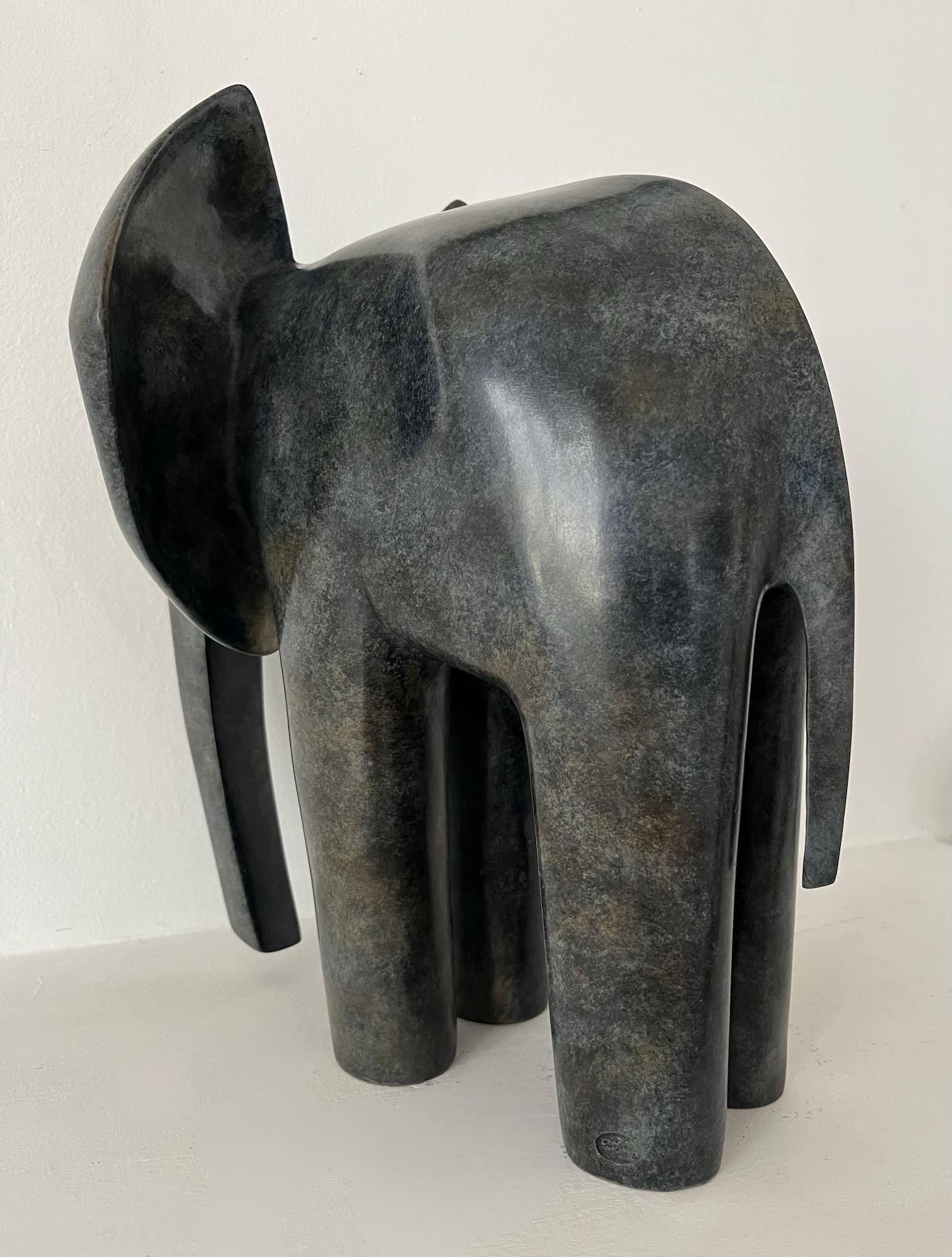Aentin par Marie Louise Sorbac - Sculpture animalière en bronze, éléphant en vente 14