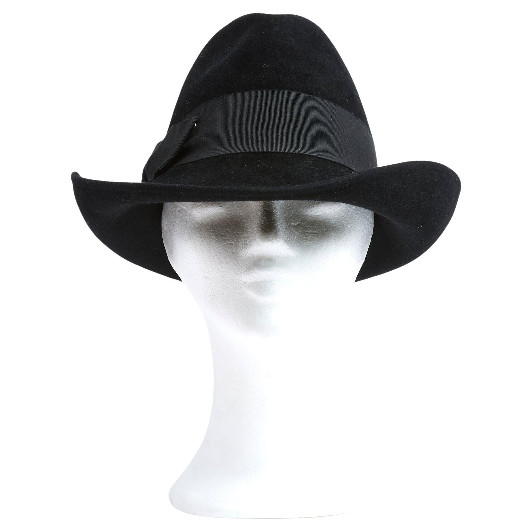 Marie Mercie Chapeau T58 Hut aus schwarzer Wolle und schwarzer Mafiosa im Angebot