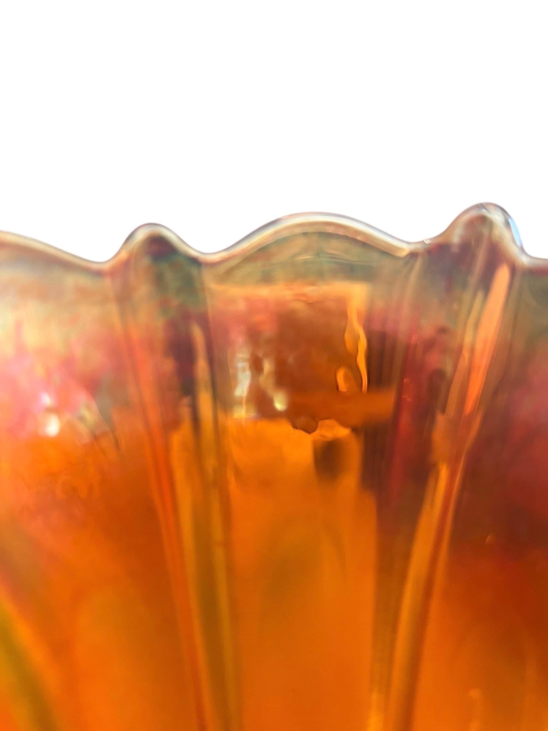 Vaso per tulipani in vetro di Carnevale Marigold Dugan - Opalescente - Arancione - Art Nouveau In condizioni buone in vendita a Beuzevillette, FR