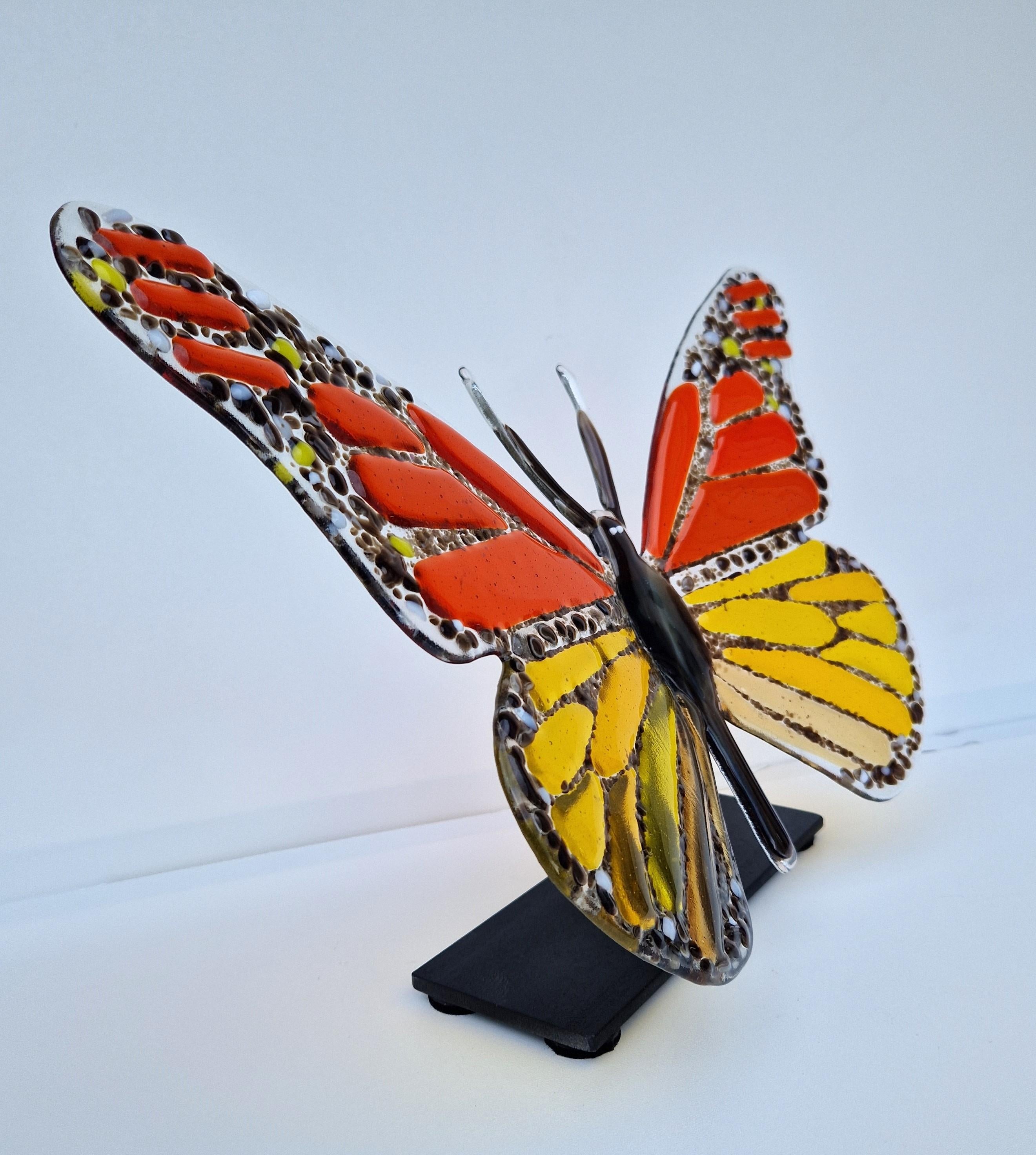 Escultura de vidrio Mariposa Monarca - Sculpture Contemporáneo de Marijke & Joop Berendsen