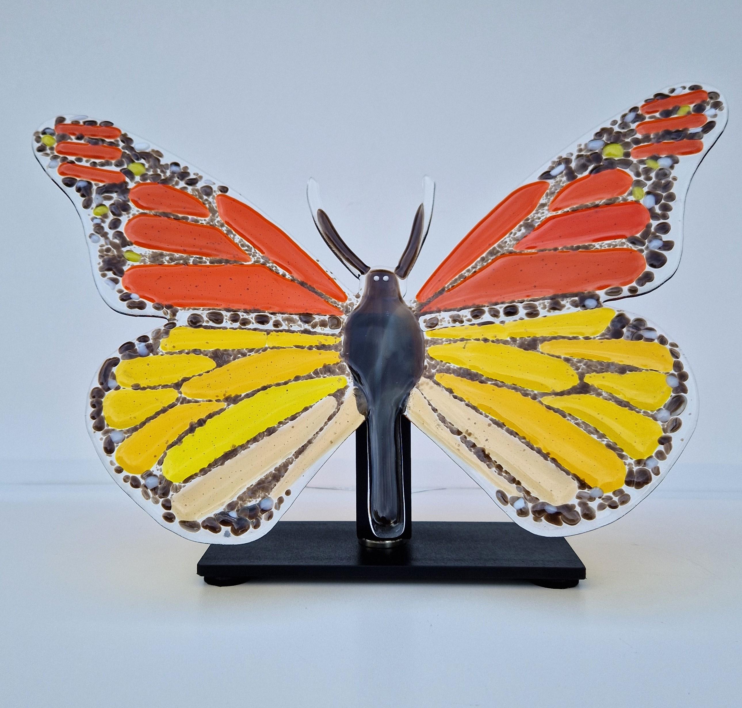 Escultura de vidrio Mariposa Monarca - Figurative Sculpture Azul de Marijke & Joop Berendsen