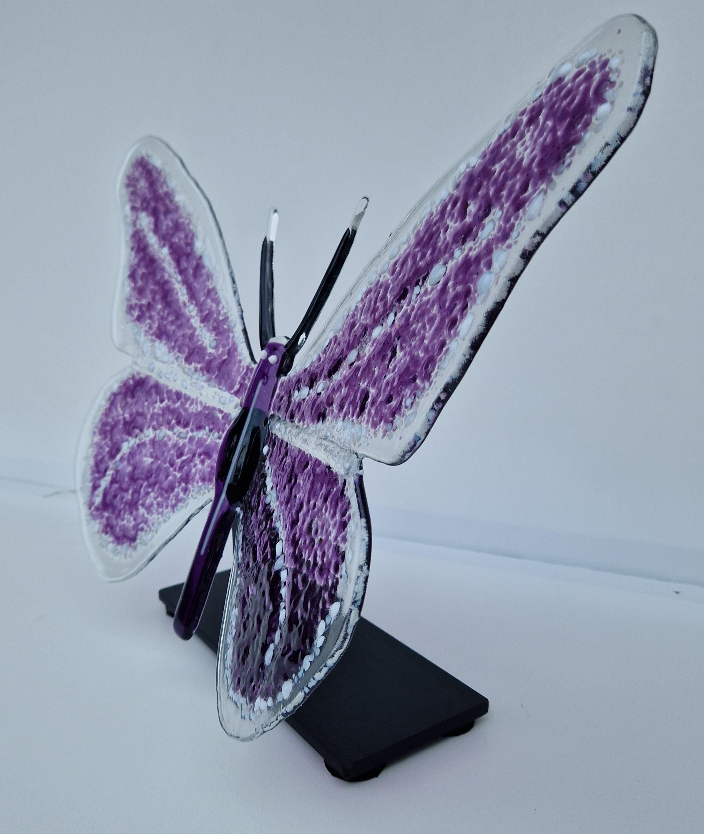 Escultura de vidrio Mariposa morada - Sculpture de Marijke & Joop Berendsen
