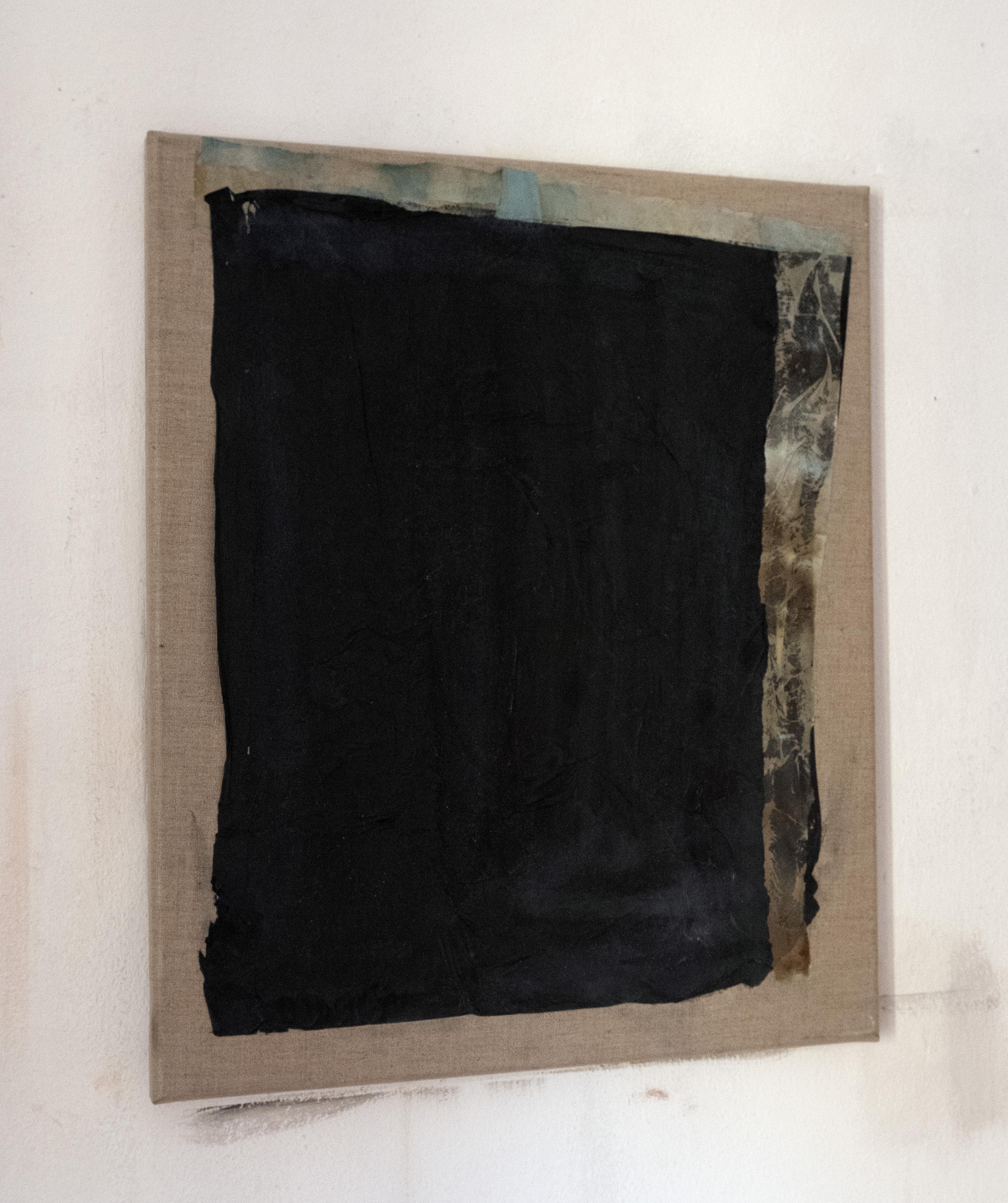 Tracce 
collage e pittura su tela di lino 
46x55 cm

2019

questo quadro viene venduto steso su una cornice di legno
pronto per essere appeso

L'estetica del 
