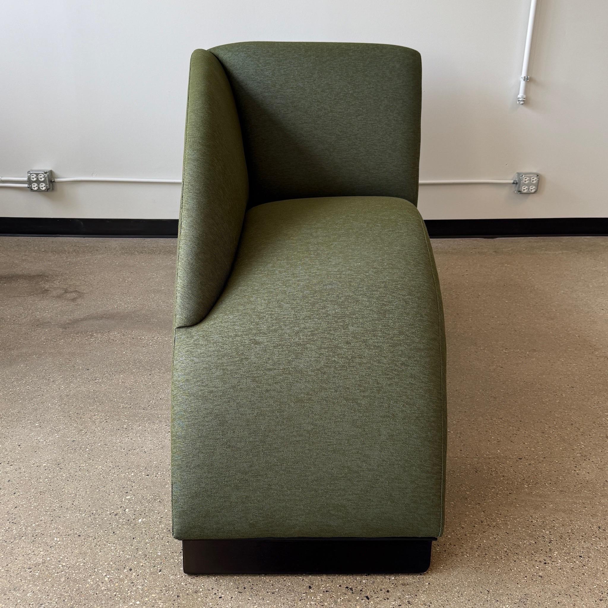 Marilyn Chaise von Vladimir Kagan für Directional im Zustand „Gut“ im Angebot in Chicago, IL