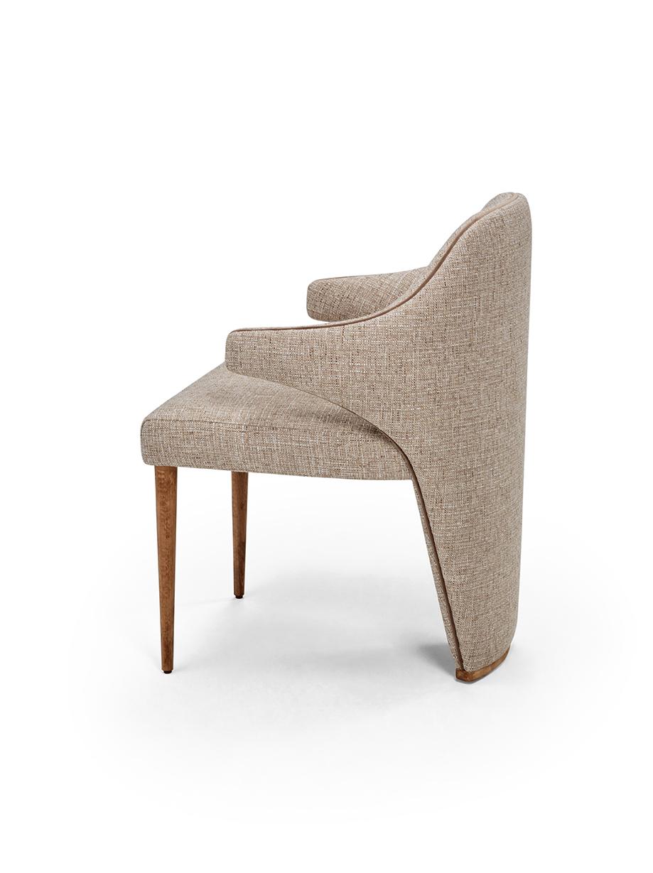 MARILYN Modern dining chair with solid wood legs In New Condition For Sale In Frazão, Porto