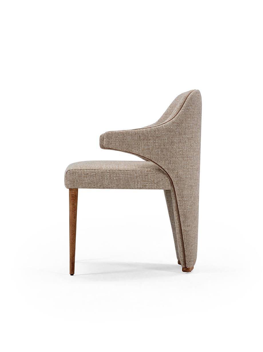 Contemporary MARILYN Modern dining chair with solid wood legs For Sale