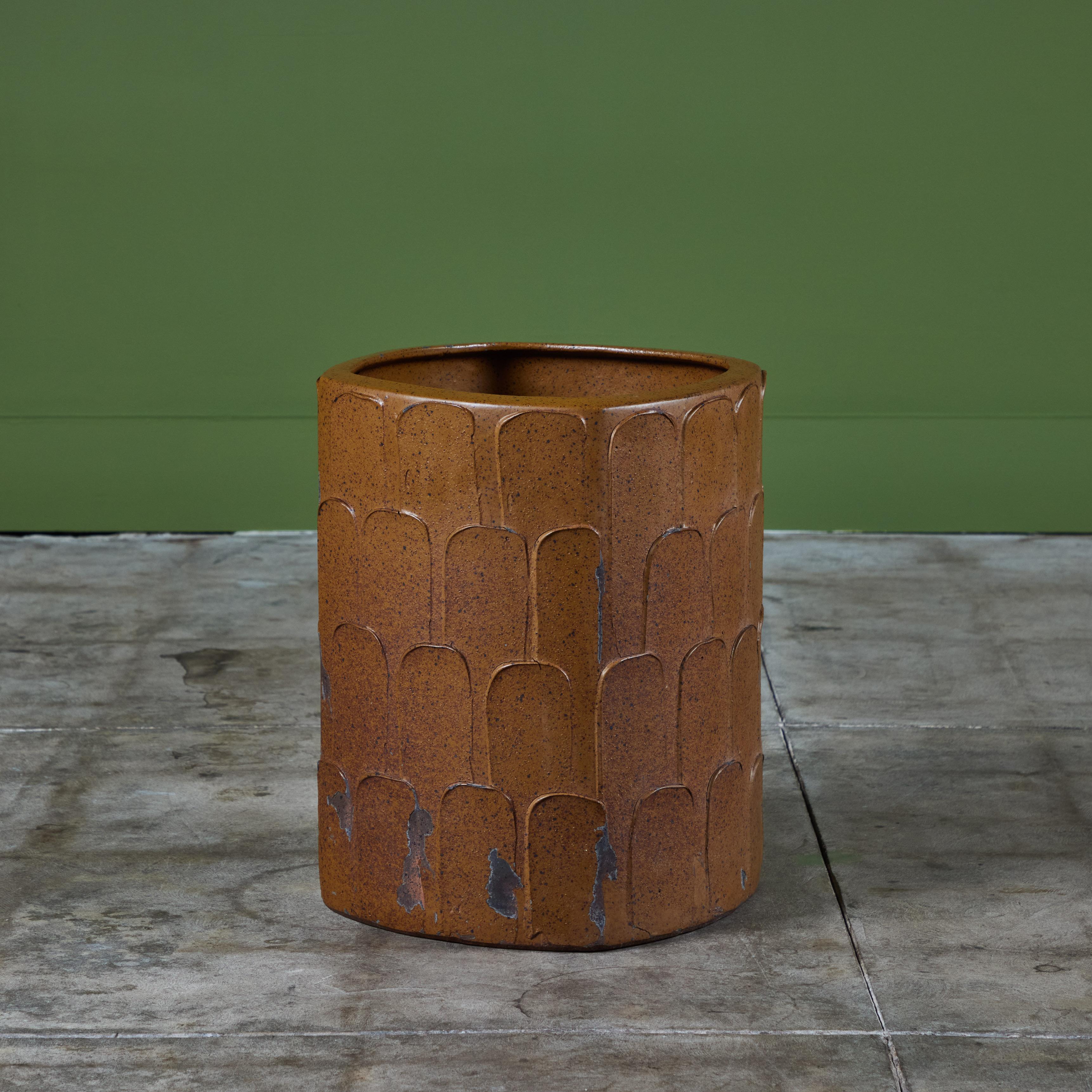Marilyn Kay Austin Blatt-Pflanzgefäß für Architectural Pottery (Keramik) im Angebot