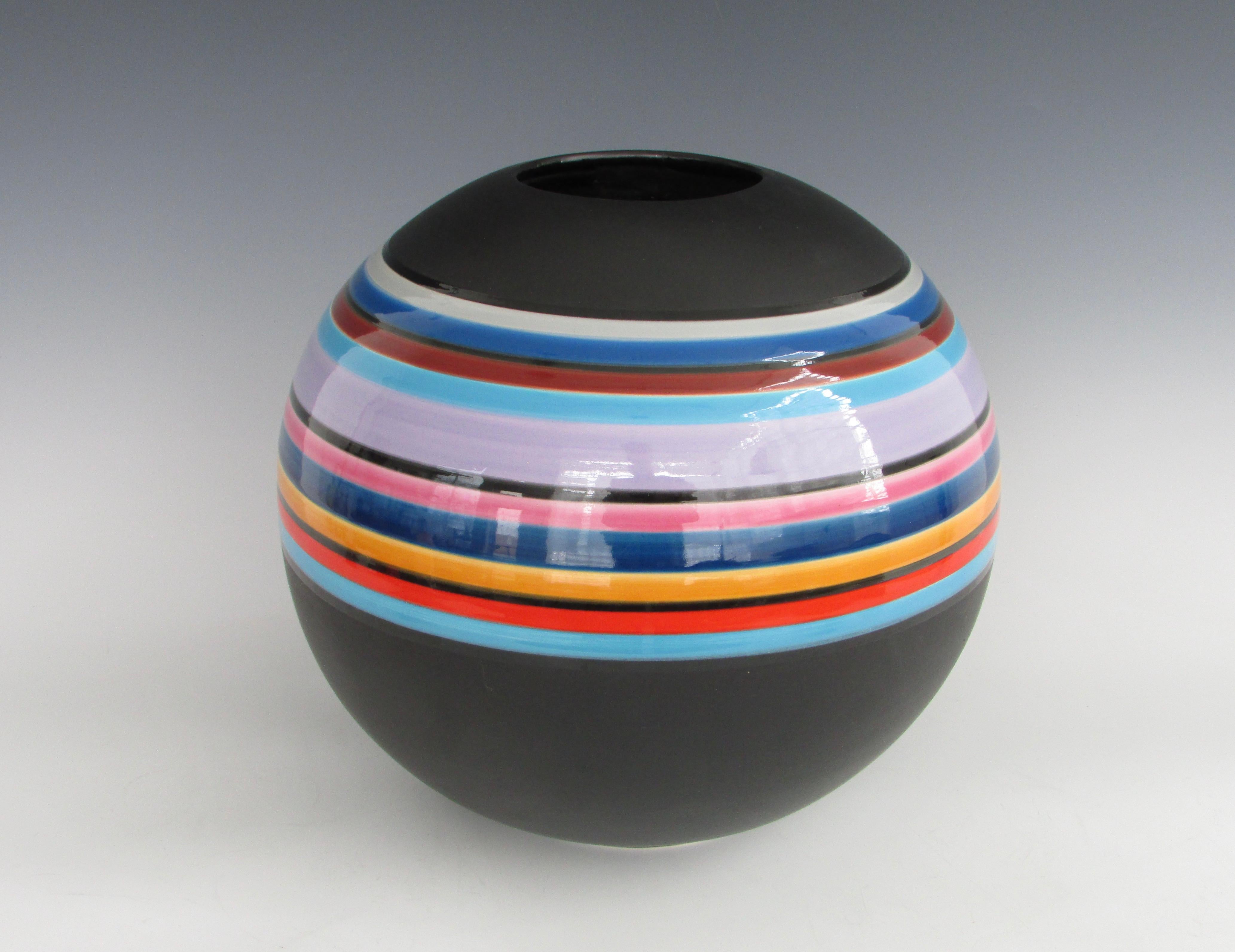 Marilyn Kay Austin Style Ball Shaped Matte Black with Multi Stripe Rainbow Vase In Good Condition For Sale In Ferndale, MI