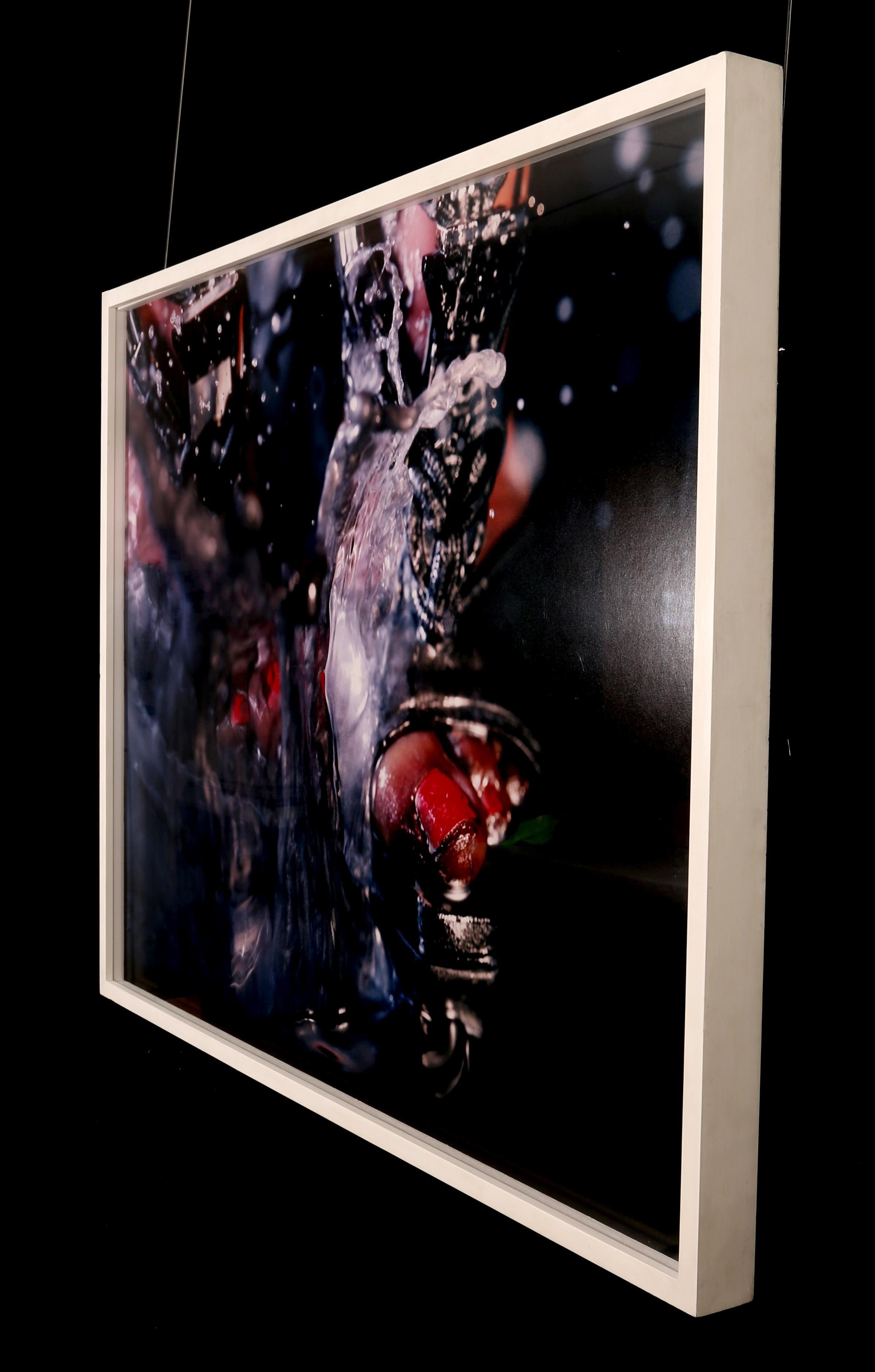 Marilyn Minter
Swell, 2010
Chromogenic print
Framed Dimensions: 32 x 42 inches  (81.3 x 106.7 cm)
Edition of 5
