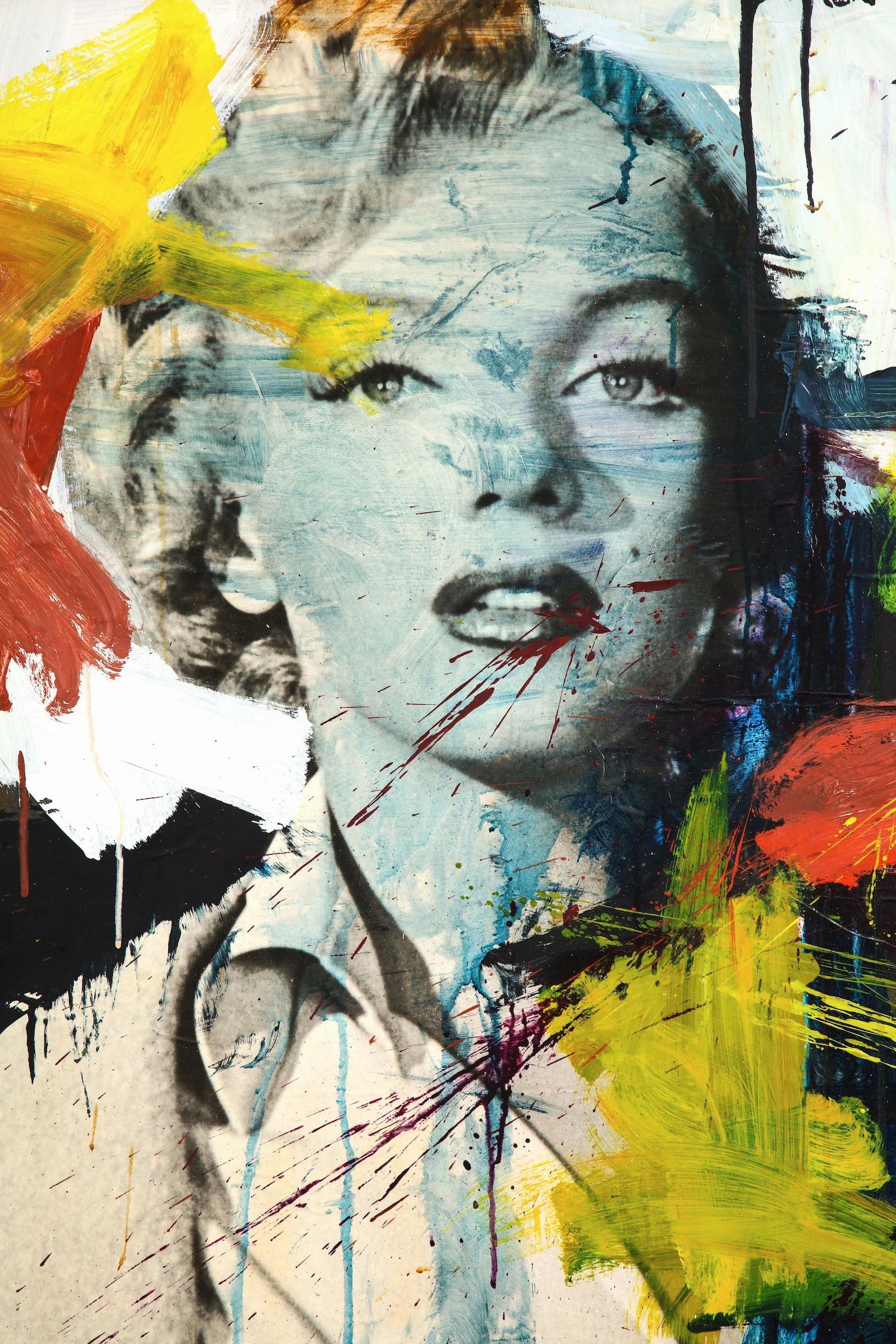 Aus der Mitte der 1960er Jahre stammt diese fabelhafte große Collage und Malerei mit dem Titel Norma Jean, die eine frühe Marilyn Monroe darstellt. Es handelt sich um eine Mischtechnik-Collage aus Papier und Acrylfarbe, die von einem New Yorker