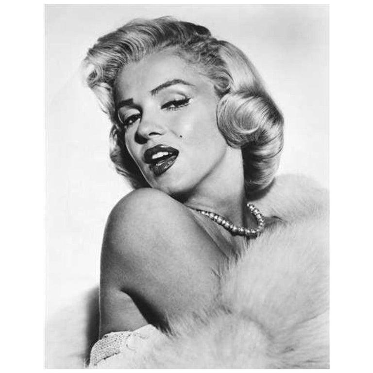 Marilyn Monroe Authentic Strand of Hair In Good Condition For Sale In Jersey, GB