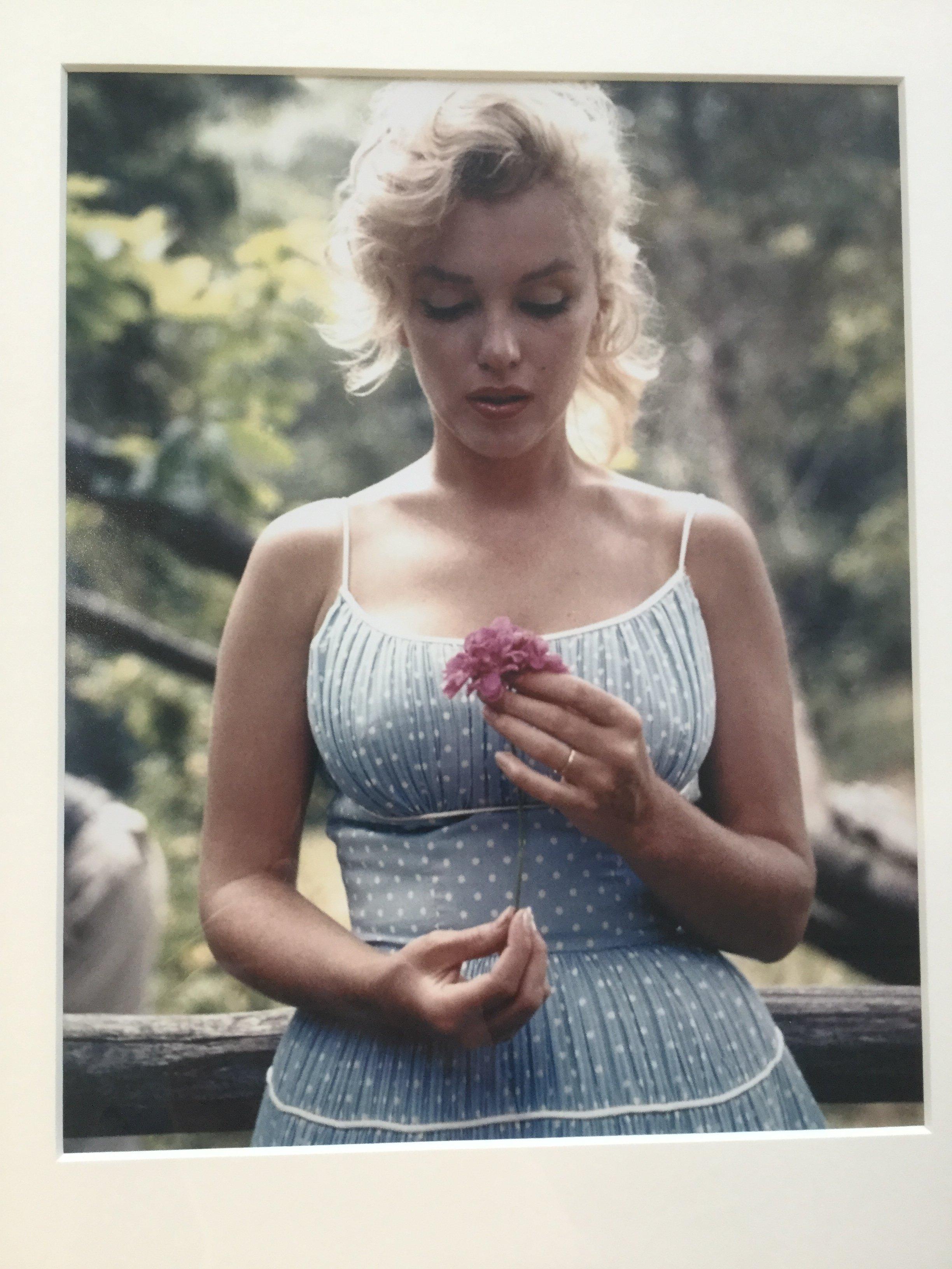 20ième siècle Cut-Out du magazine Marilyn Monroe 1950 avec certificat d'authenticité en vente