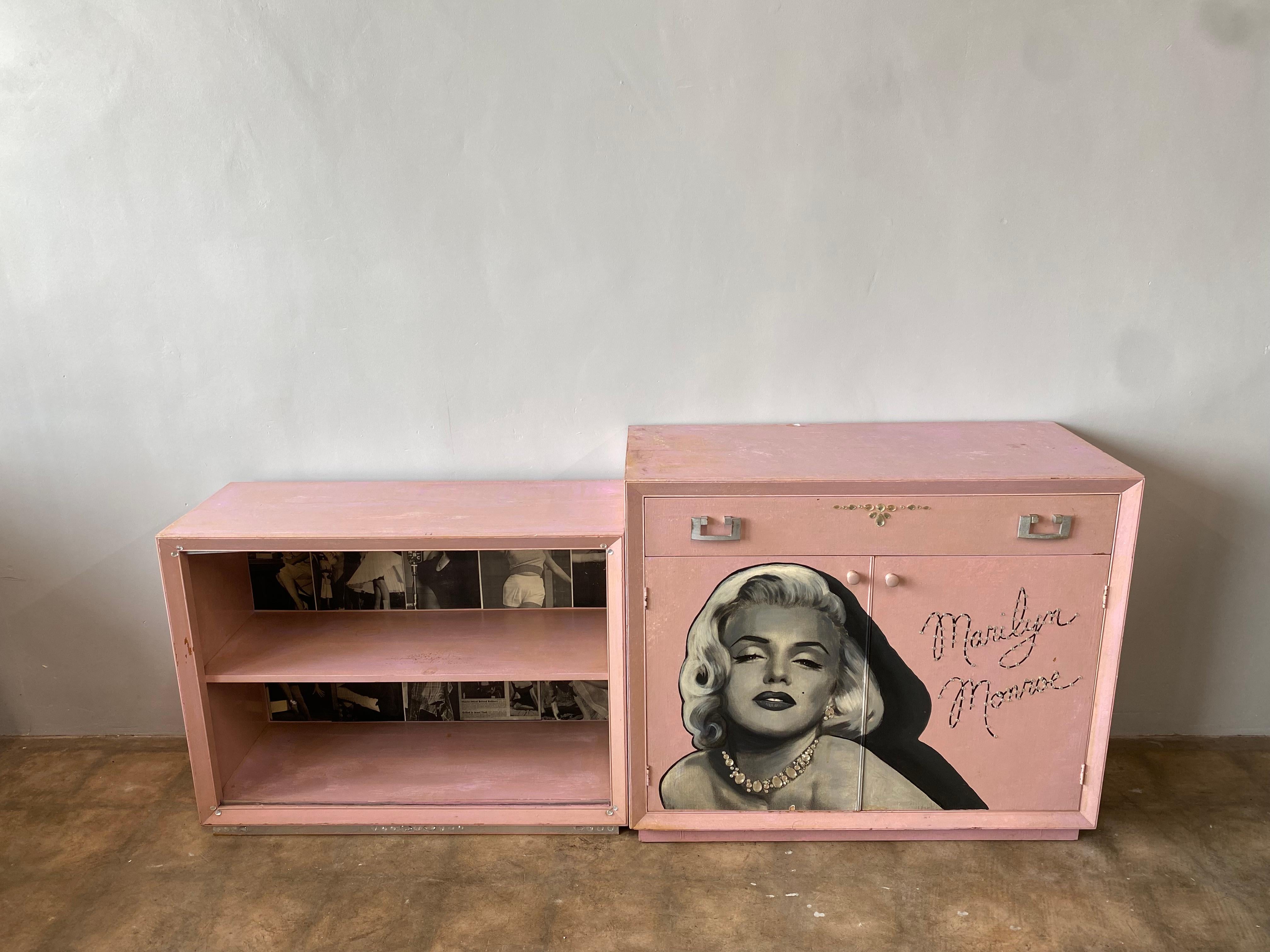 Marilyn Monroe Cabinet and Bookshelf In Good Condition For Sale In Alhambra, CA