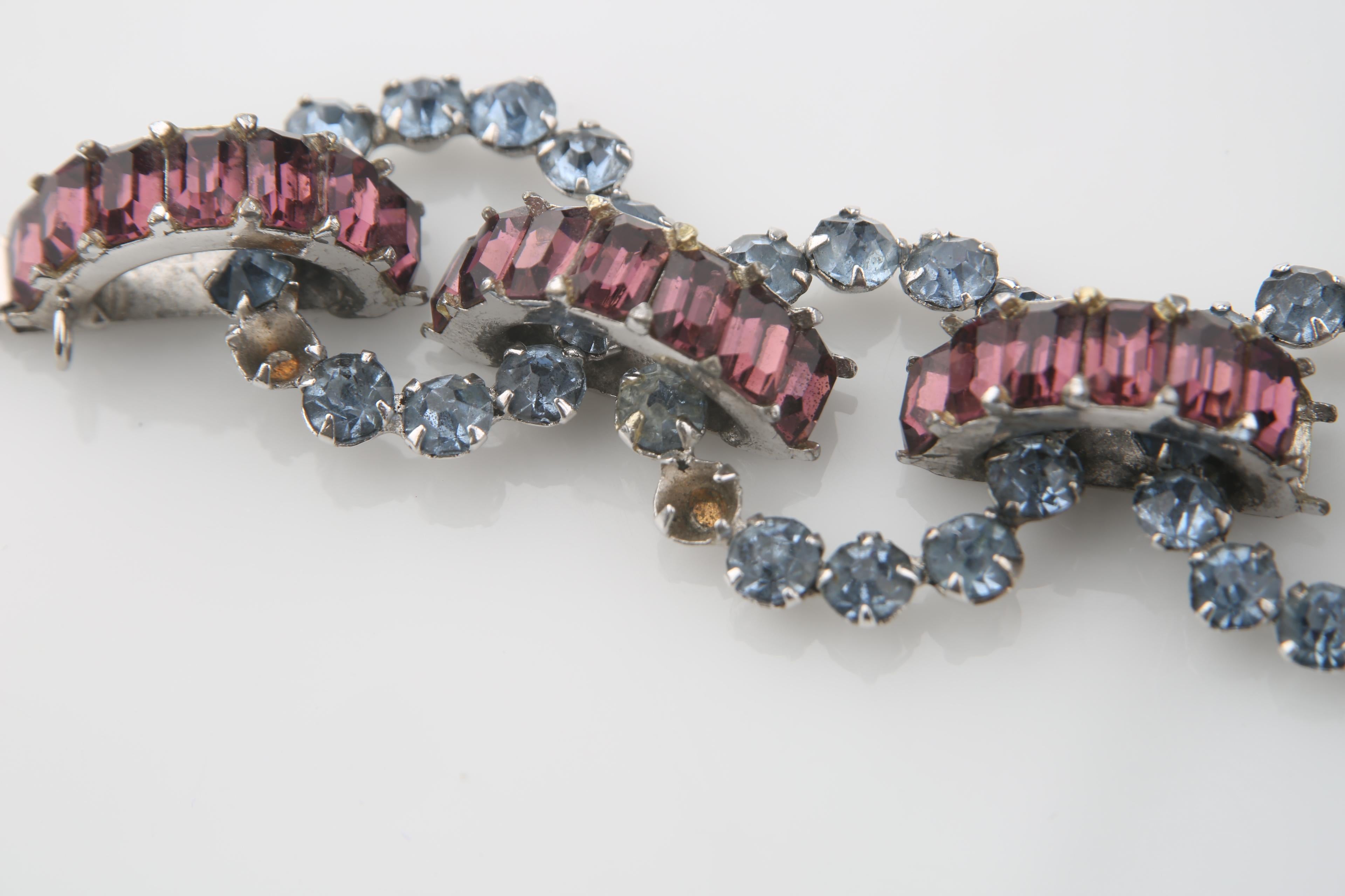 Marilyn Monroe, souvenirs d'un ensemble de bijoux portés du film « Genttlemen Prefer Blondes » en vente 5
