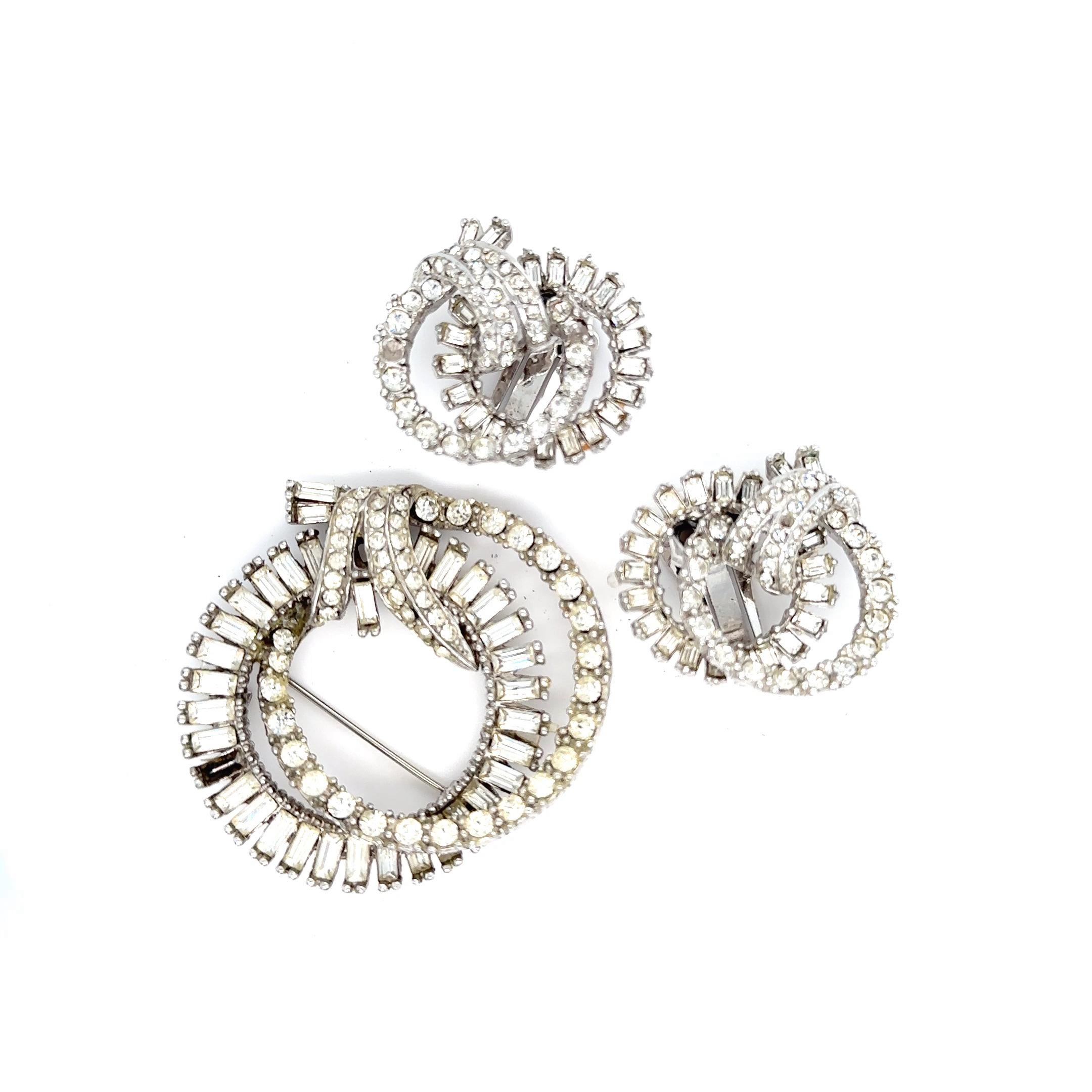 Marilyn Monroe Memorabilia Personal Costume Matching Jewelry Set Brooch/Earrings For Sale 4