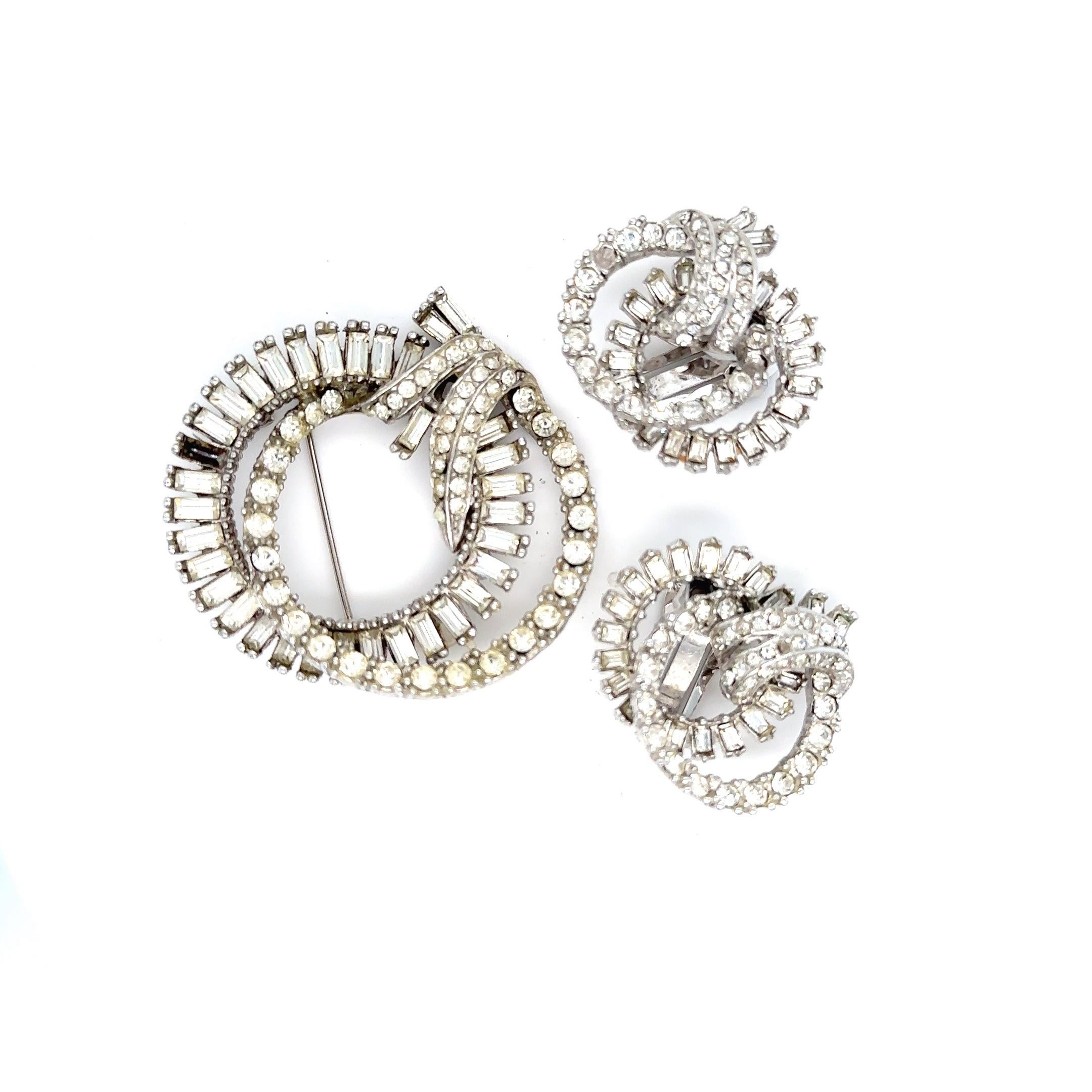 Marilyn Monroe Memorabilia Personal Costume Matching Jewelry Set Brooch/Earrings For Sale 5
