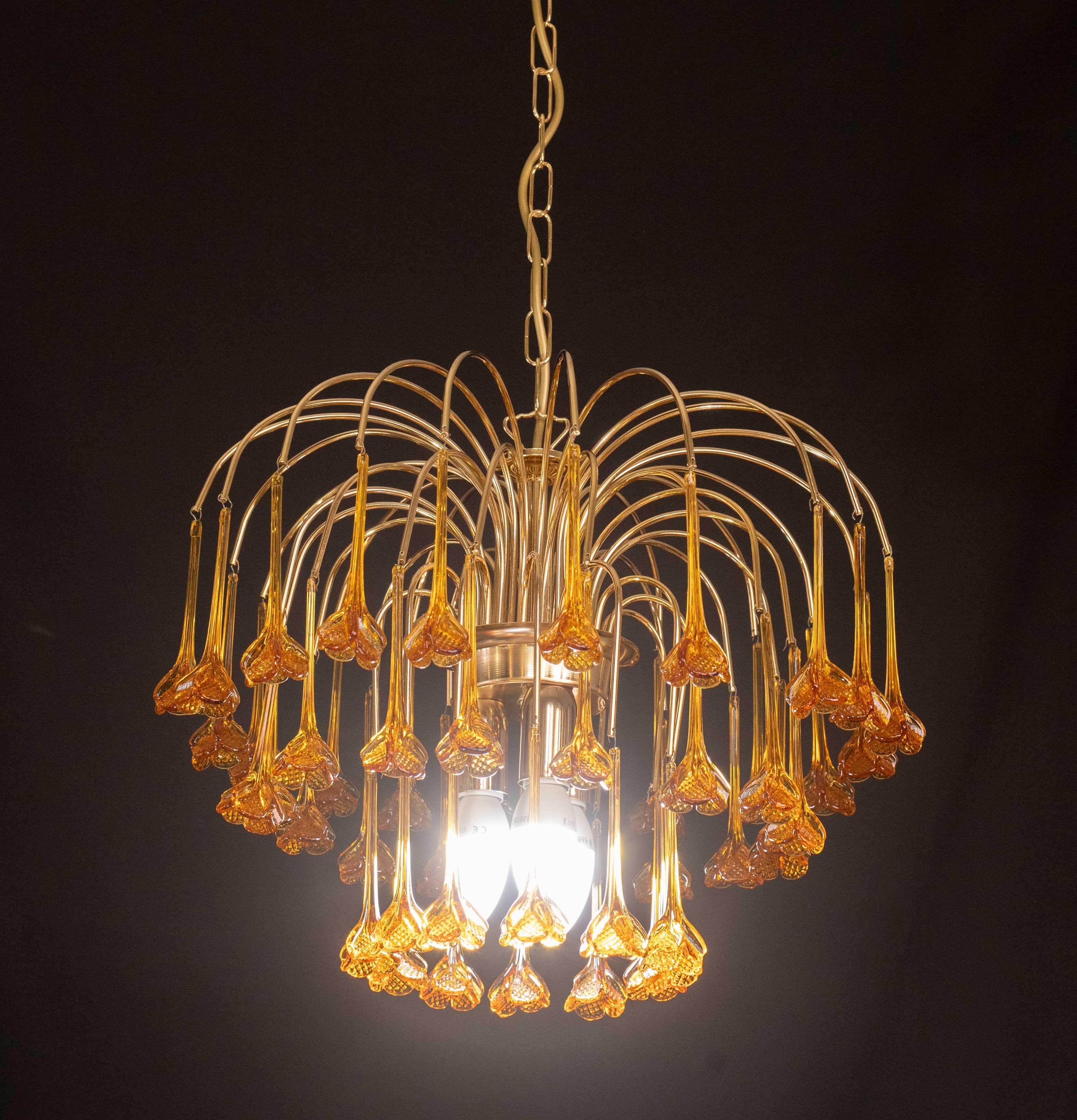 Fine XX secolo Marilyn Monroe, lampadario a gocce di fiori in vetro di Murano arancione, anni '70 in vendita