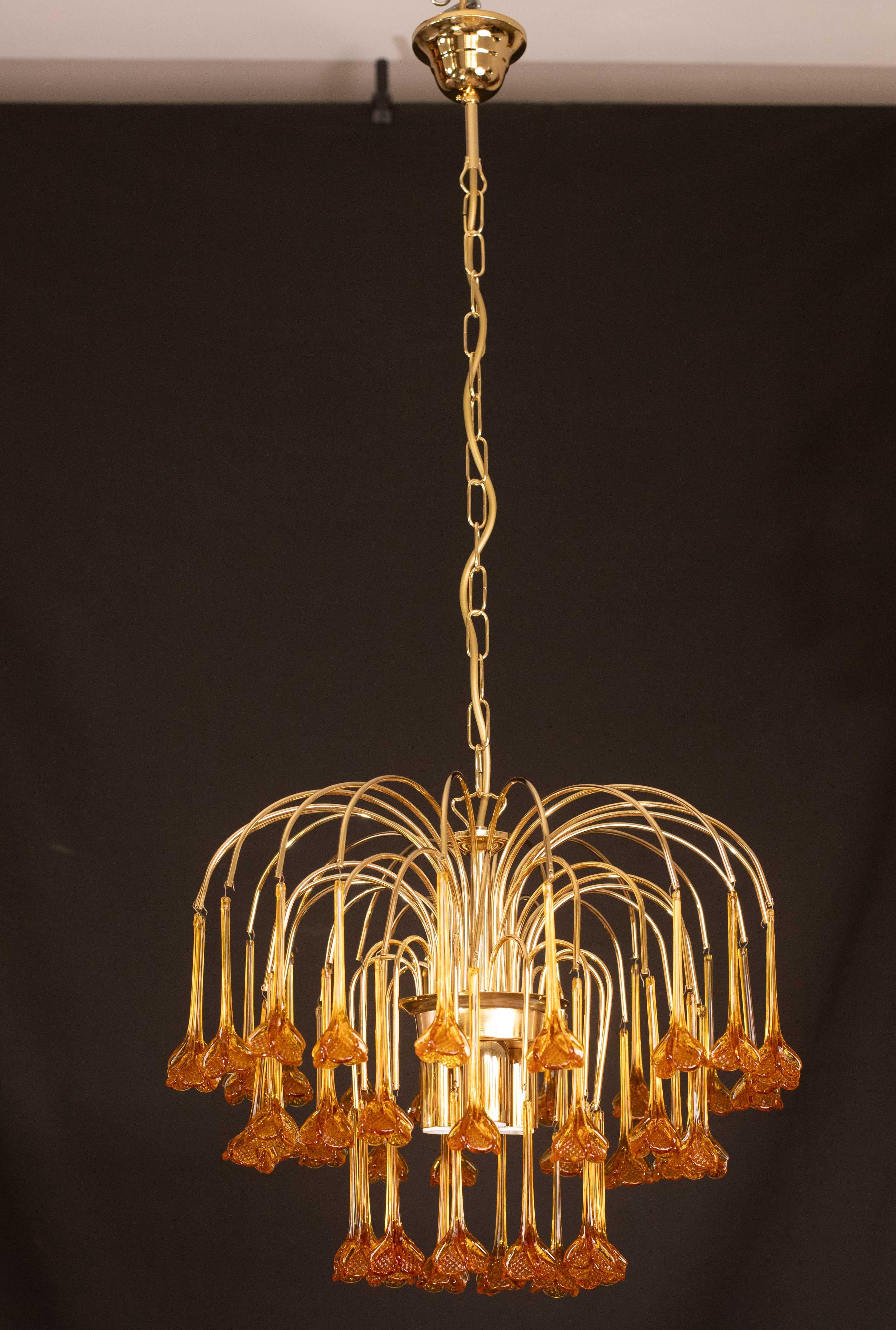 Marilyn Monroe, lampadario a gocce di fiori in vetro di Murano arancione, anni '70 in vendita 2