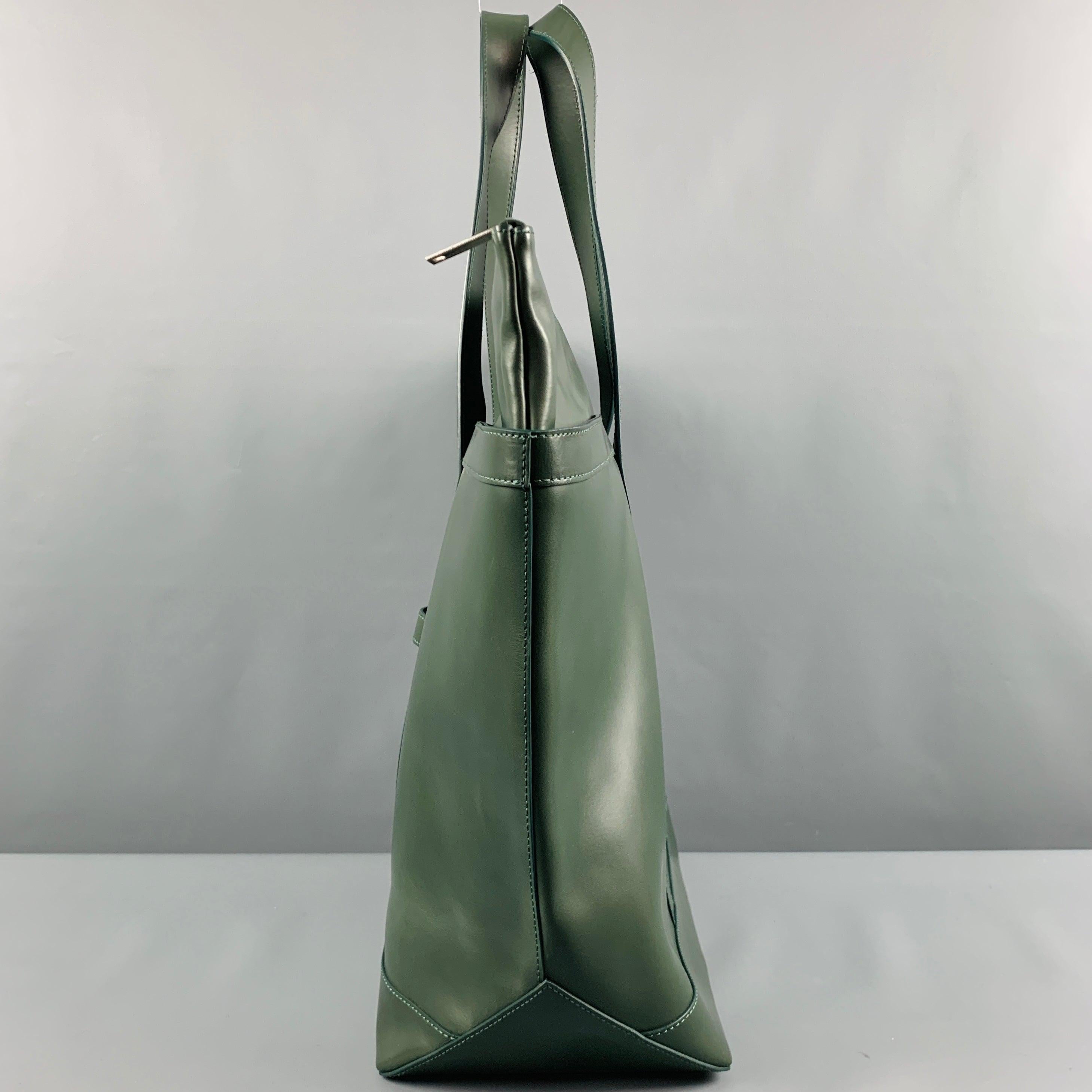 MARIMEKKO Green Leather Tote Handbag In Excellent Condition In San Francisco, CA