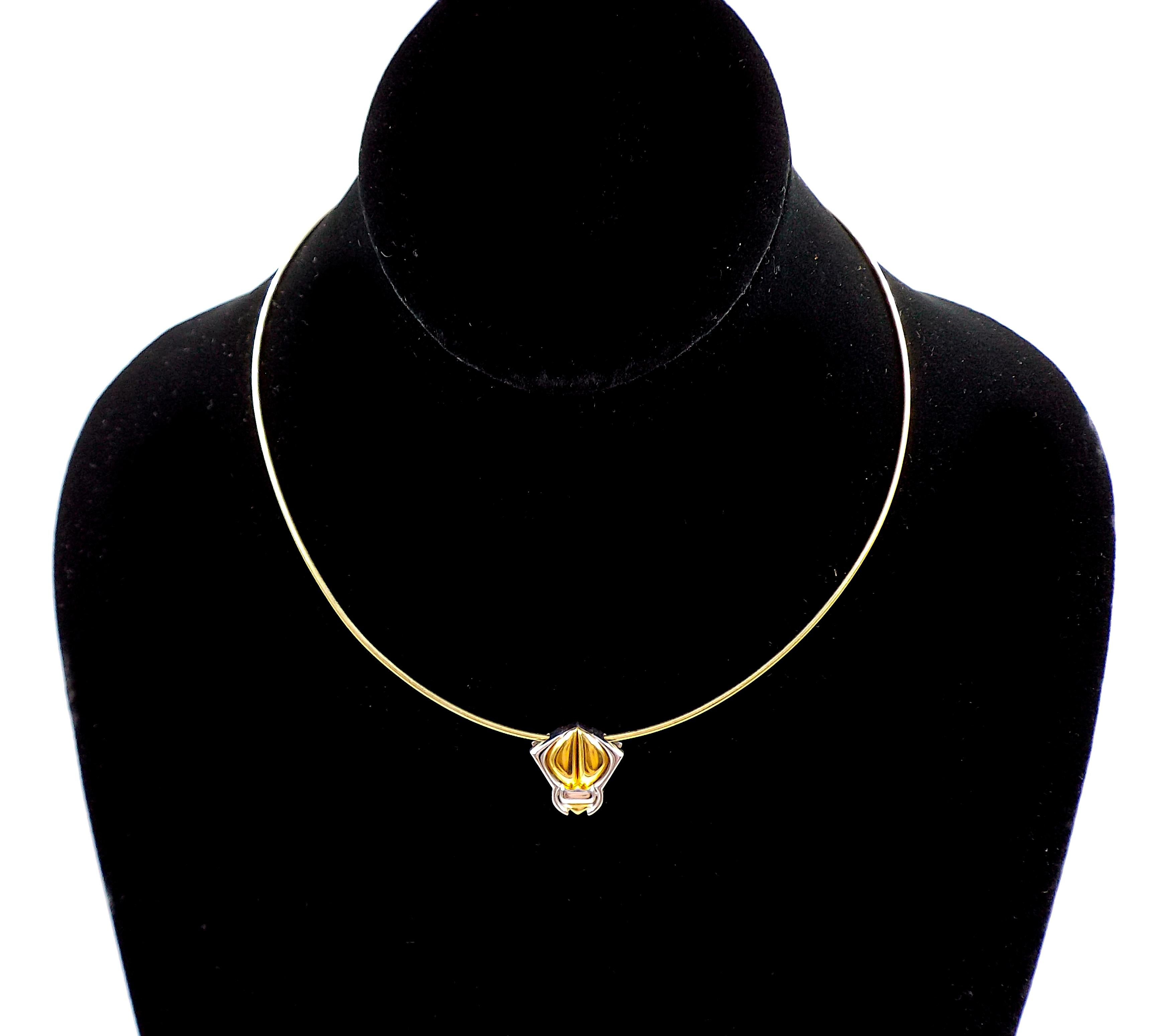 Marina B 18K Gold Beetle Pendant Choker Necklace For Sale 1