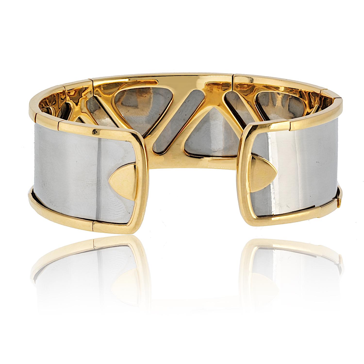 Baguette Cut Marina B 18K Yellow Gold And Stainless Steel Green Emerald Cuff Bracelet For Sale