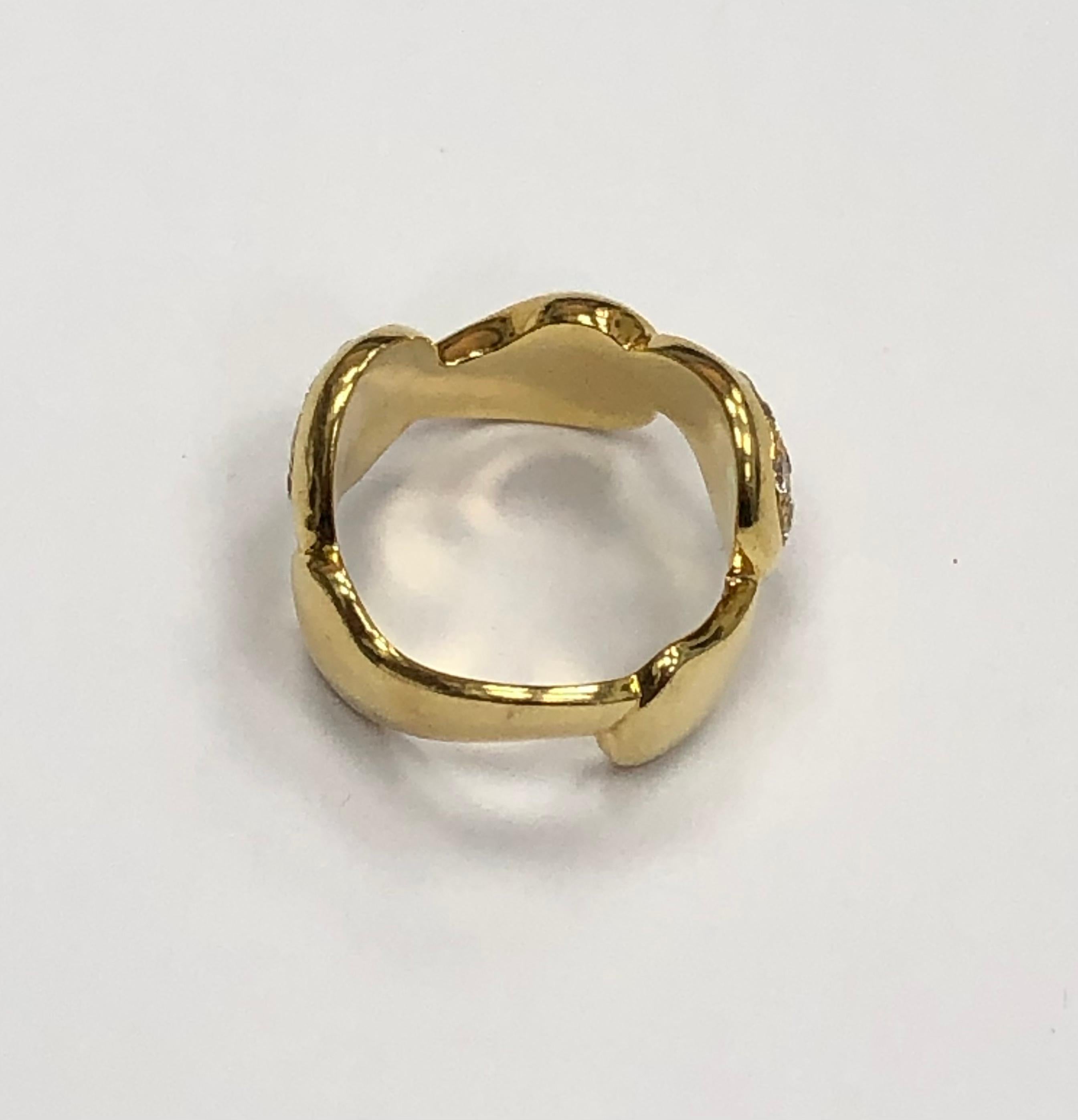 Marina B 18K Yellow Gold Diamond Ring In Good Condition For Sale In New York, NY