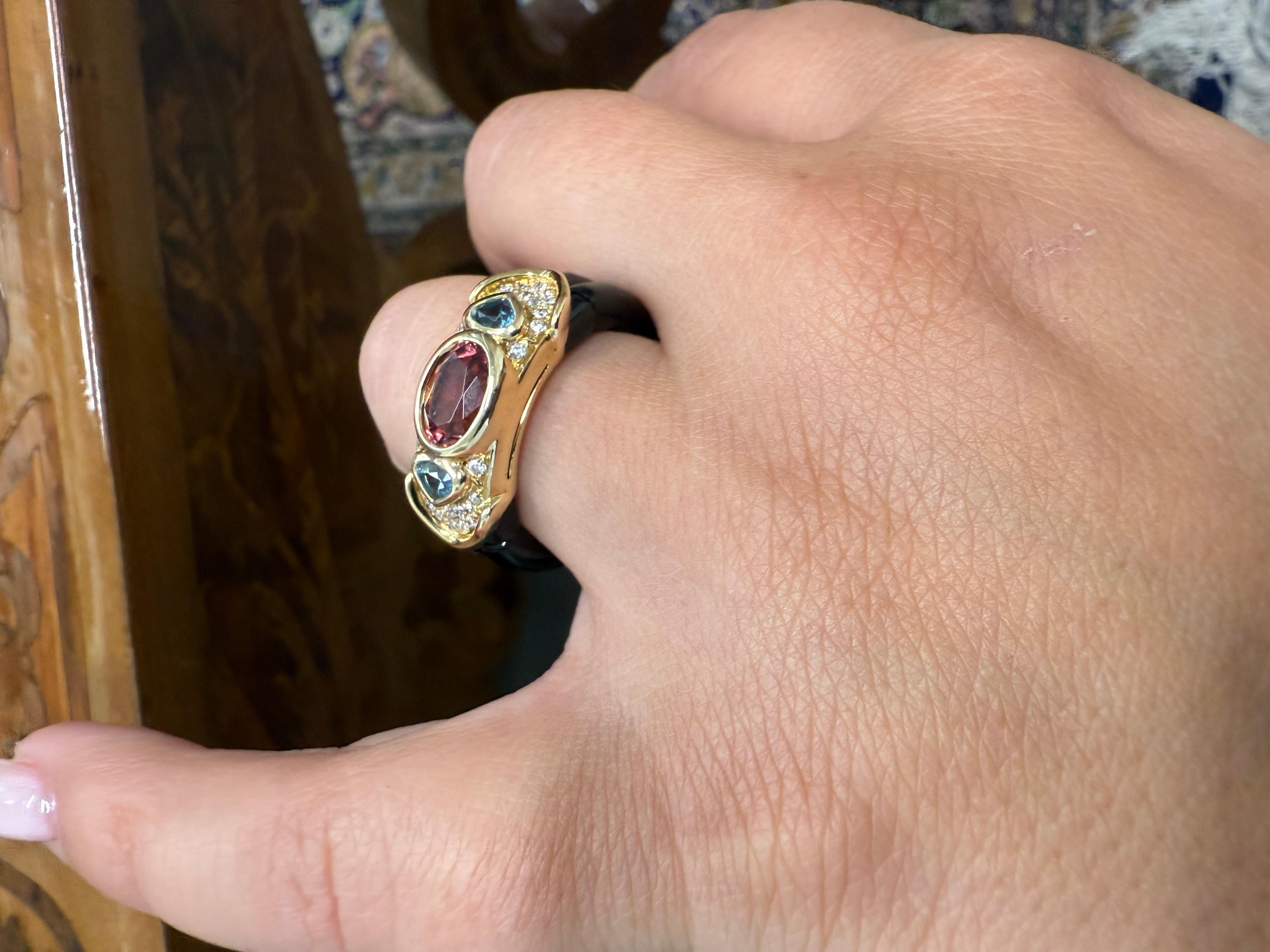 Marina B Bague cocktail en or jaune 18 carats, diamants, topaze, tourmaline et céramique en vente 1