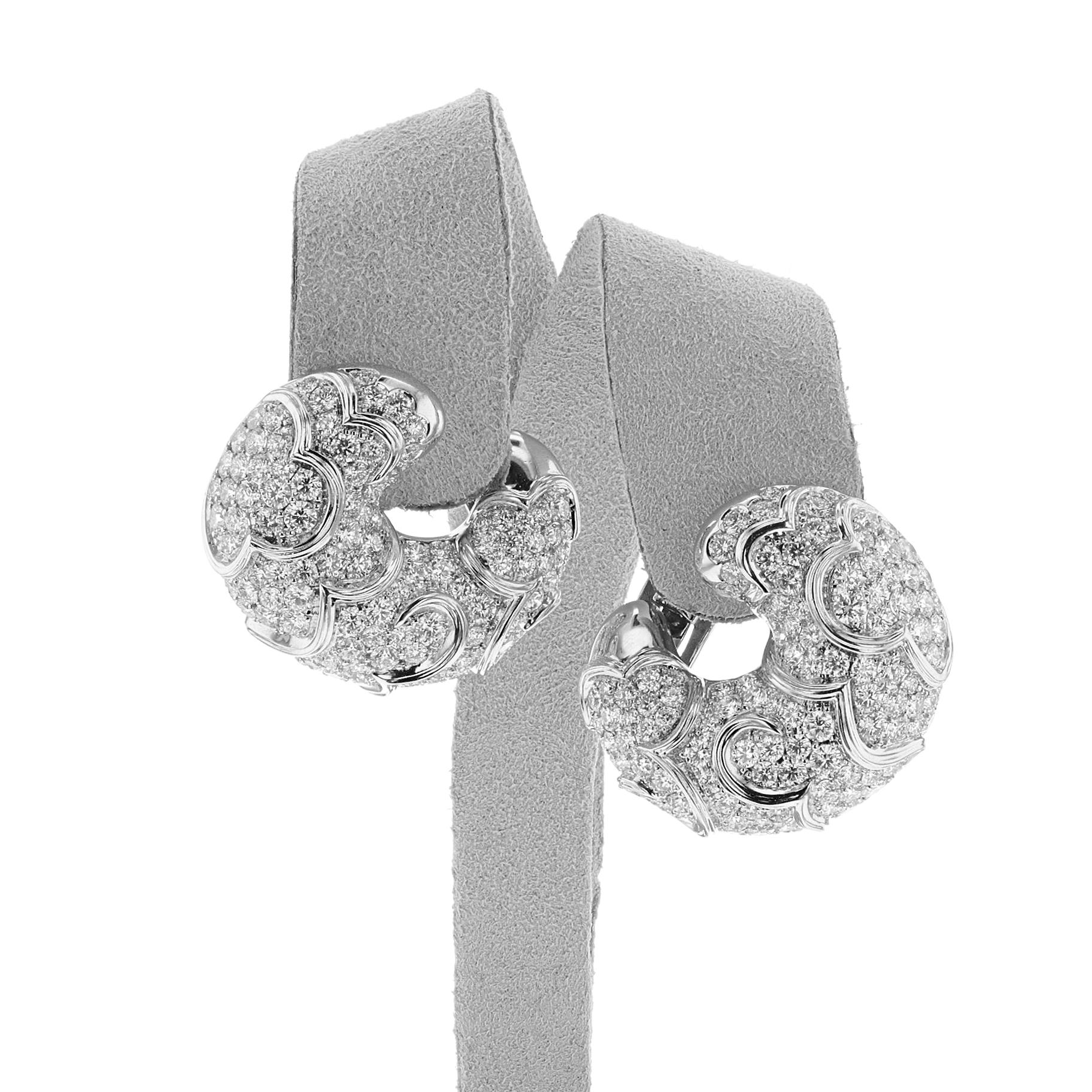Boucles d'oreilles cocktail en diamants Marina B, 18k Excellent état - En vente à New York, NY
